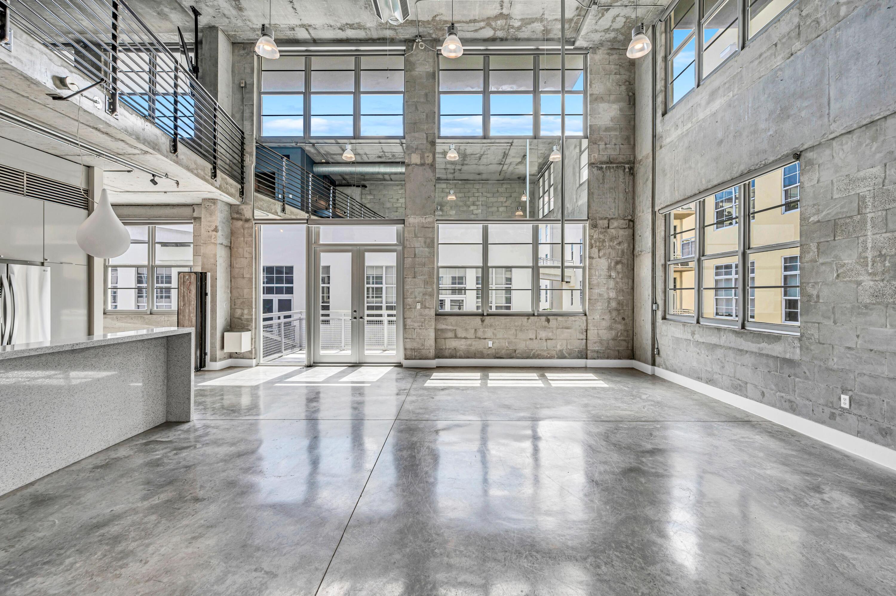 445 N Andrews Avenue 403