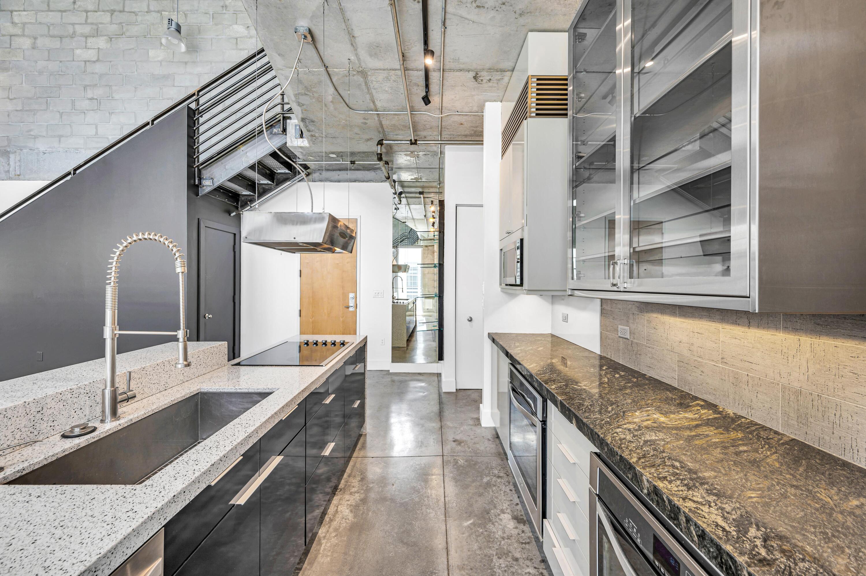 445 N Andrews Avenue 403