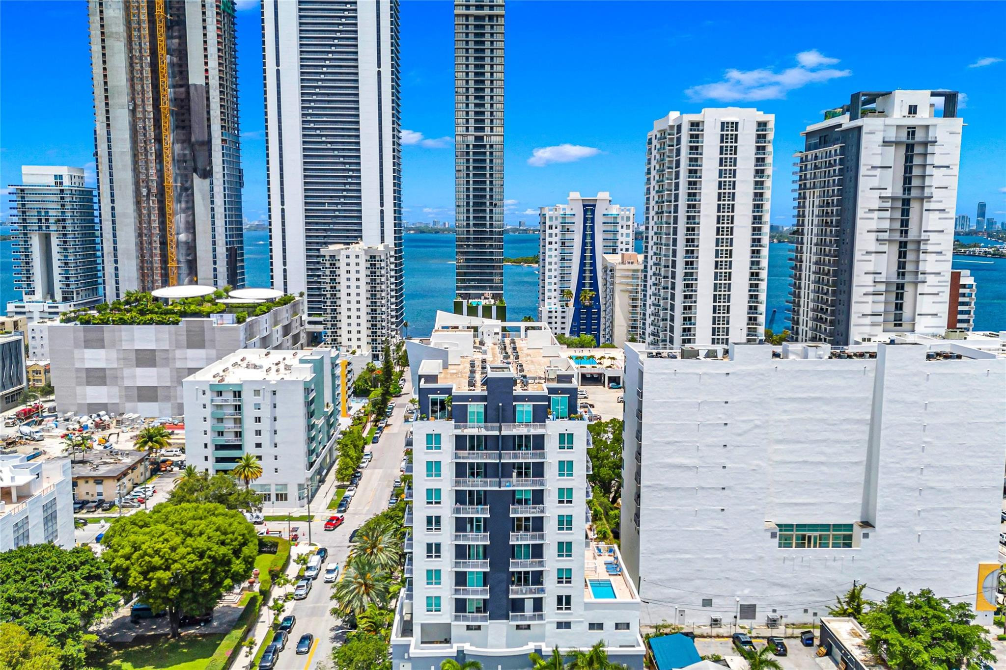 2275 Biscayne Boulevard 601