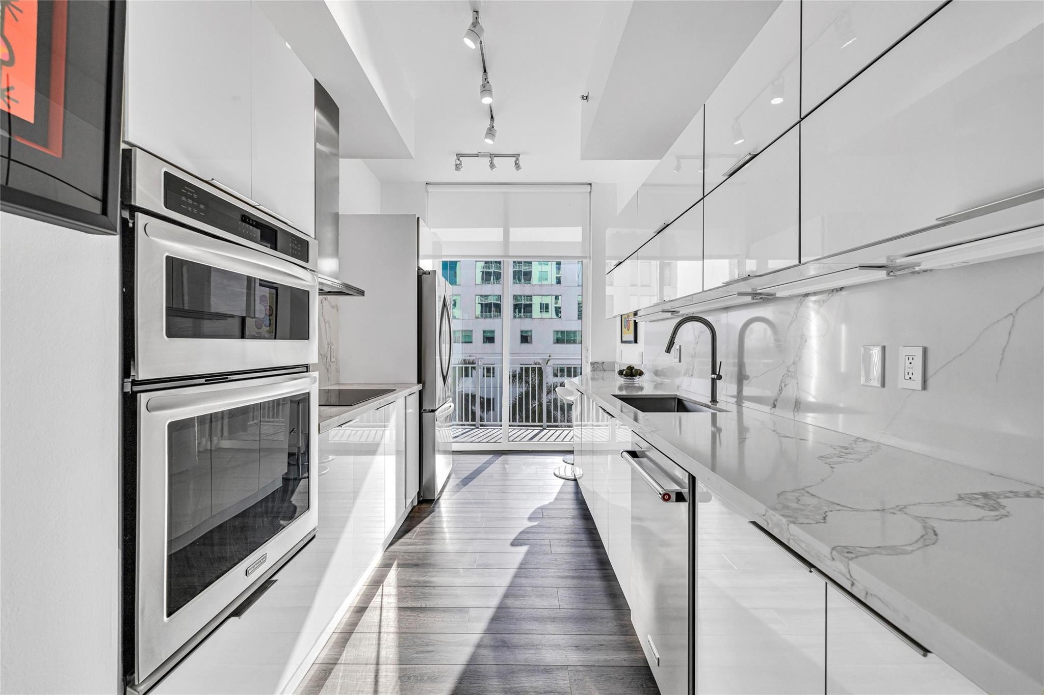 2275 Biscayne Boulevard 601