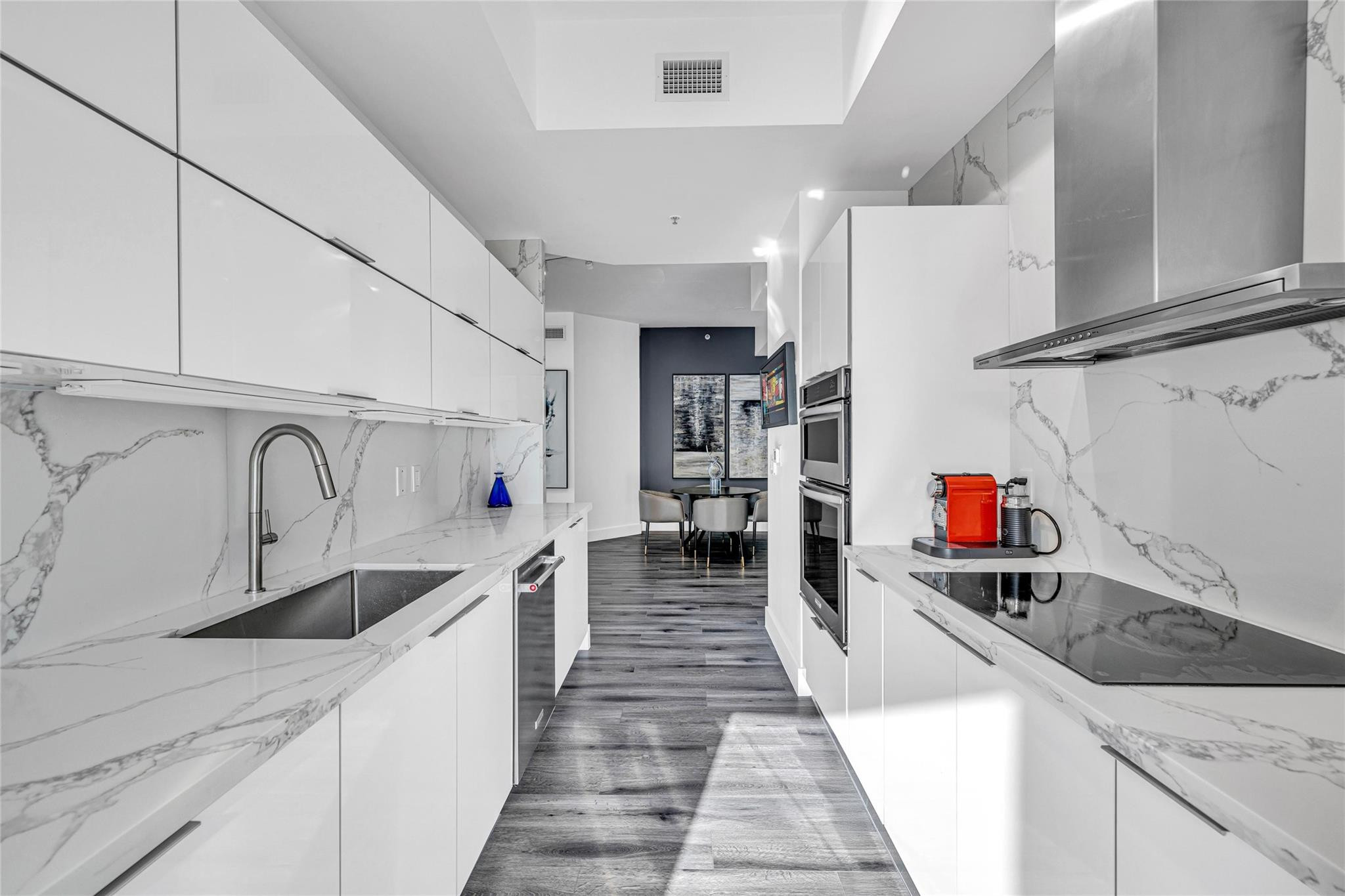 2275 Biscayne Boulevard 601