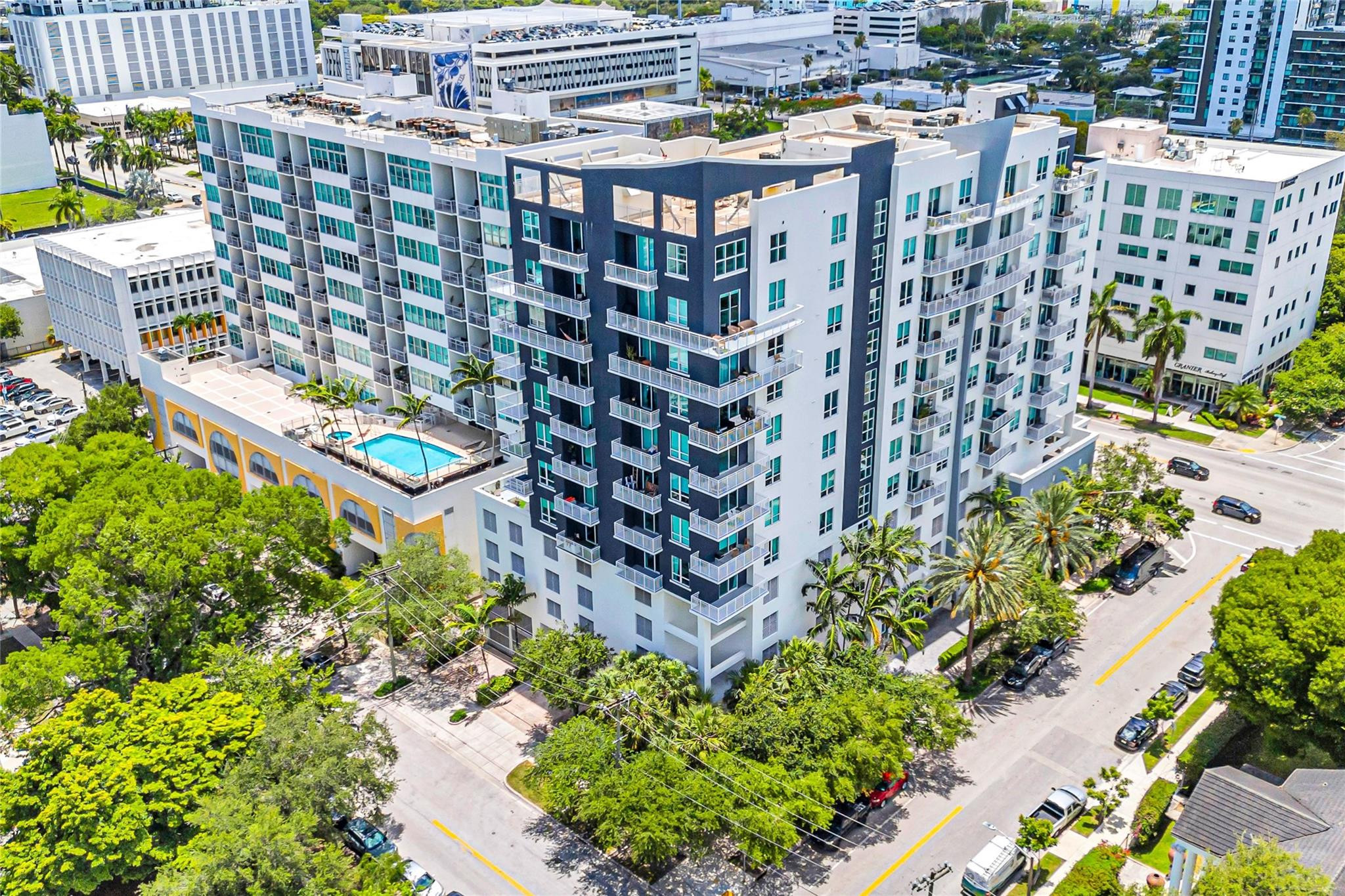 2275 Biscayne Boulevard 601