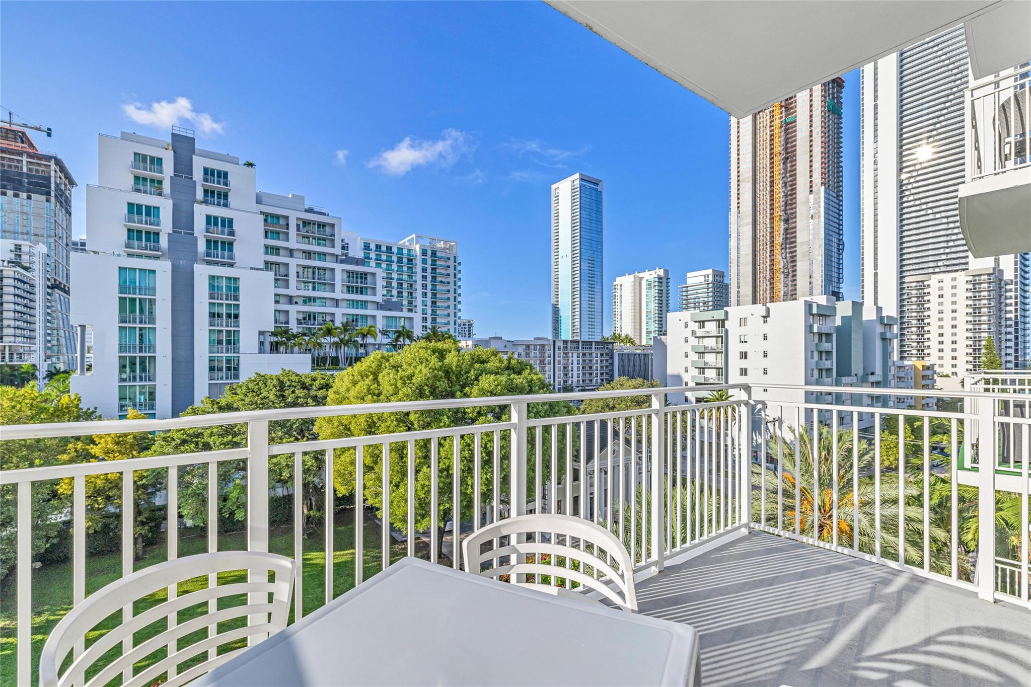 2275 Biscayne Boulevard 601