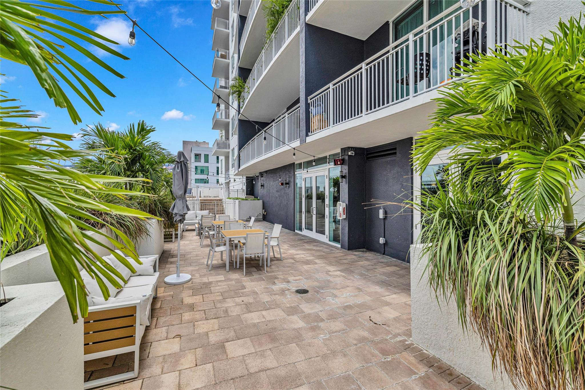 2275 Biscayne Boulevard 601