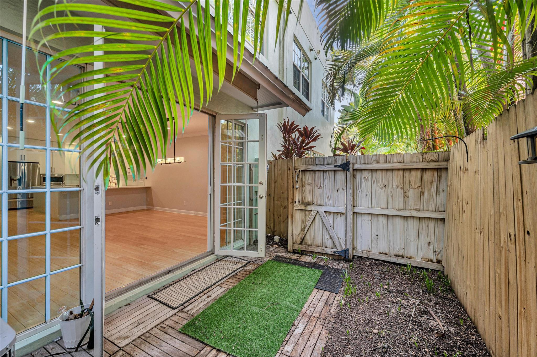 1617 NE 2nd Court NONE