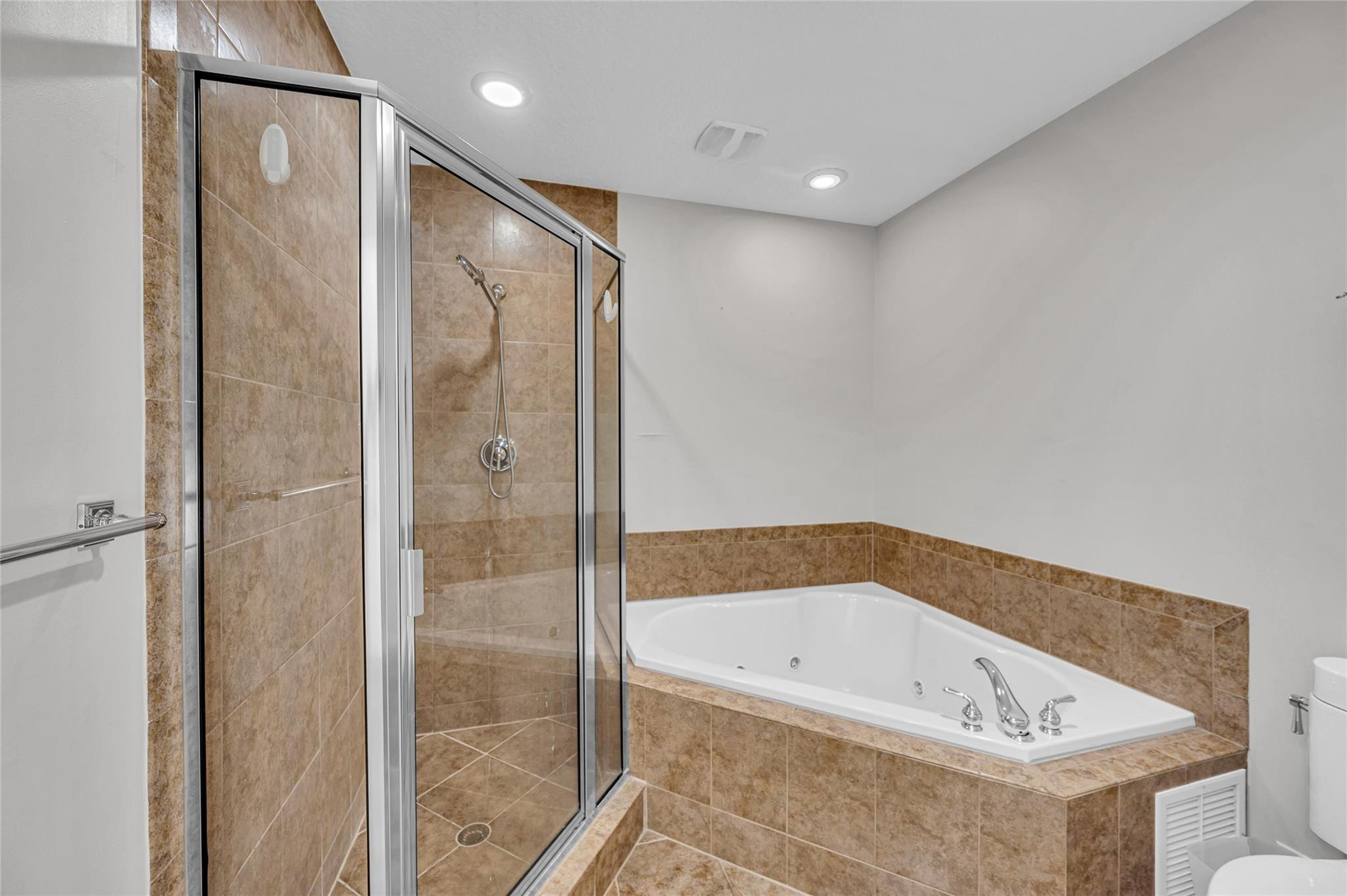 1617 NE 2nd Court NONE