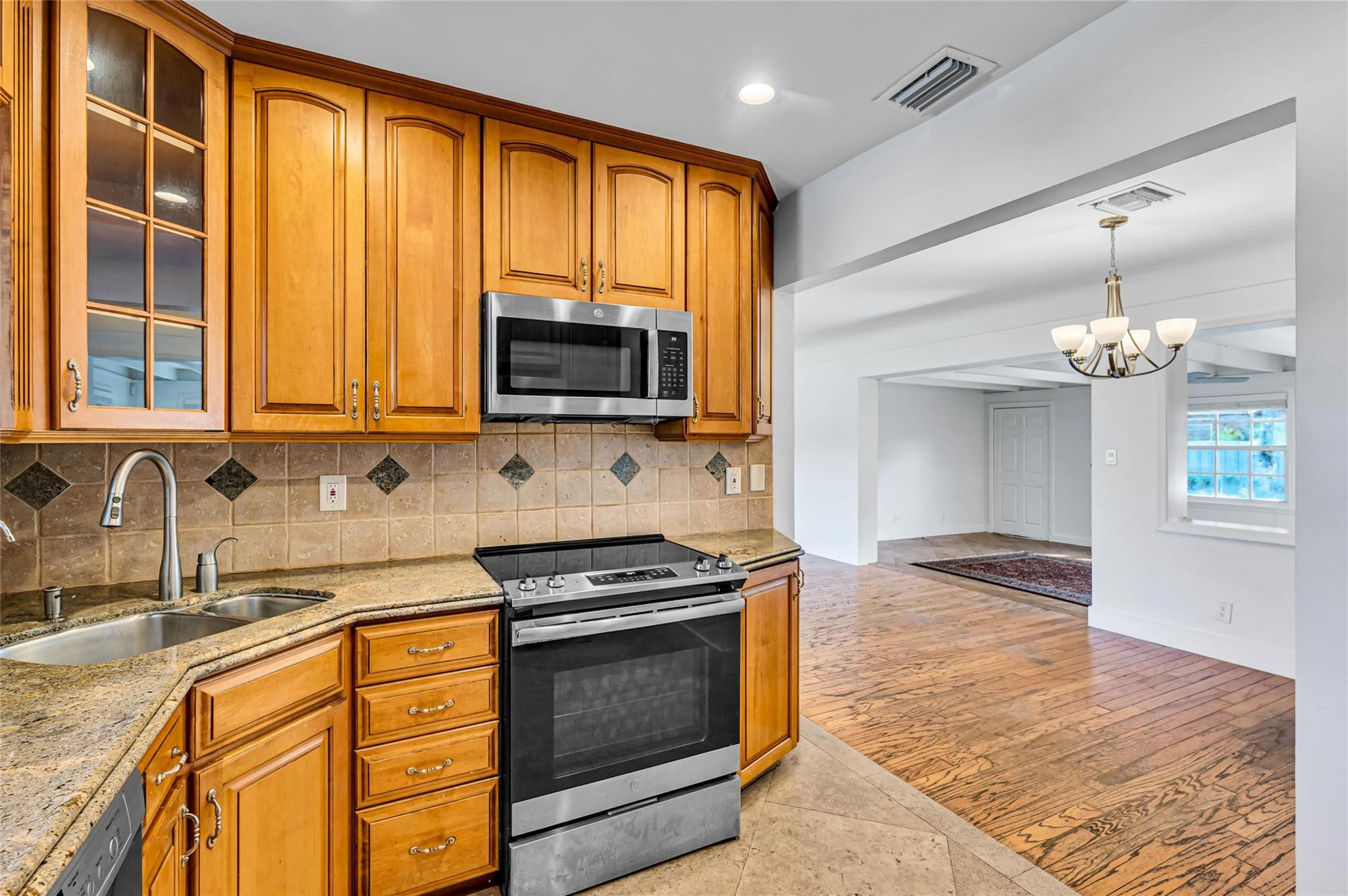 1760 NE 40th Court