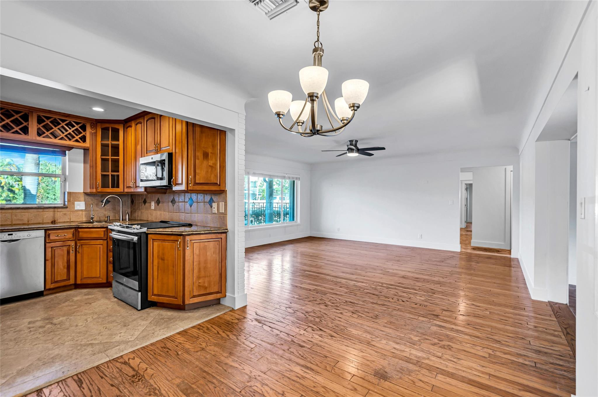 1760 NE 40th Court