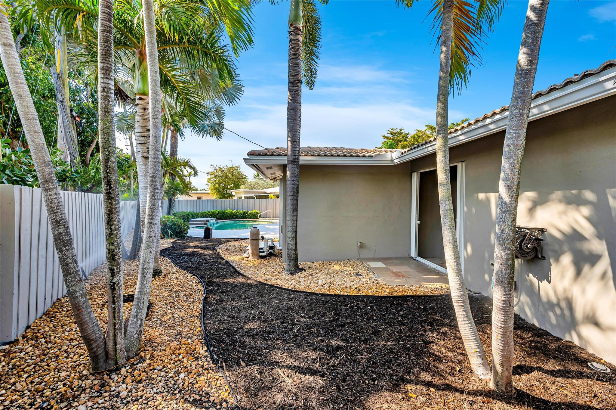 1760 NE 40th Court