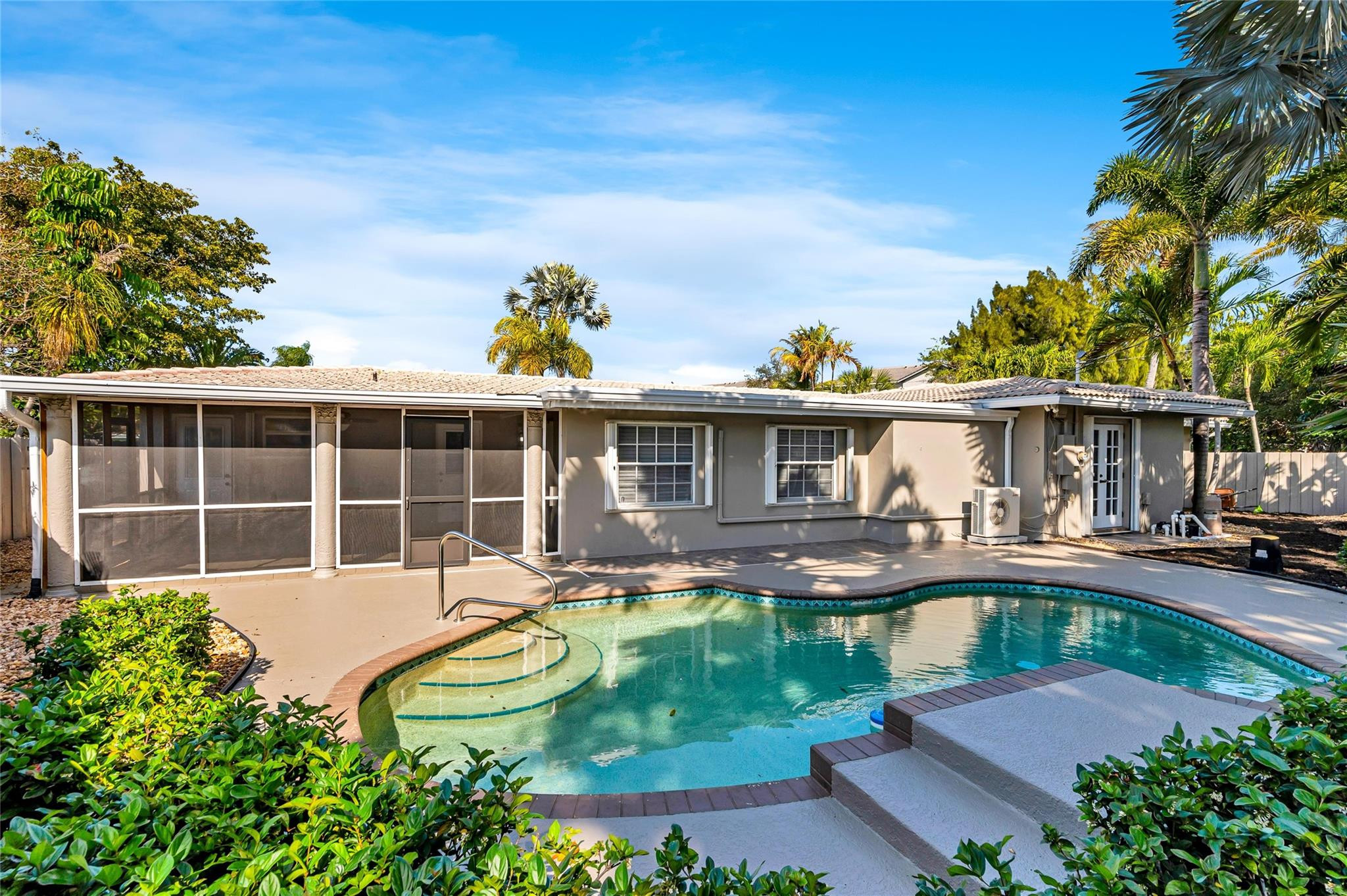 1760 NE 40th Court