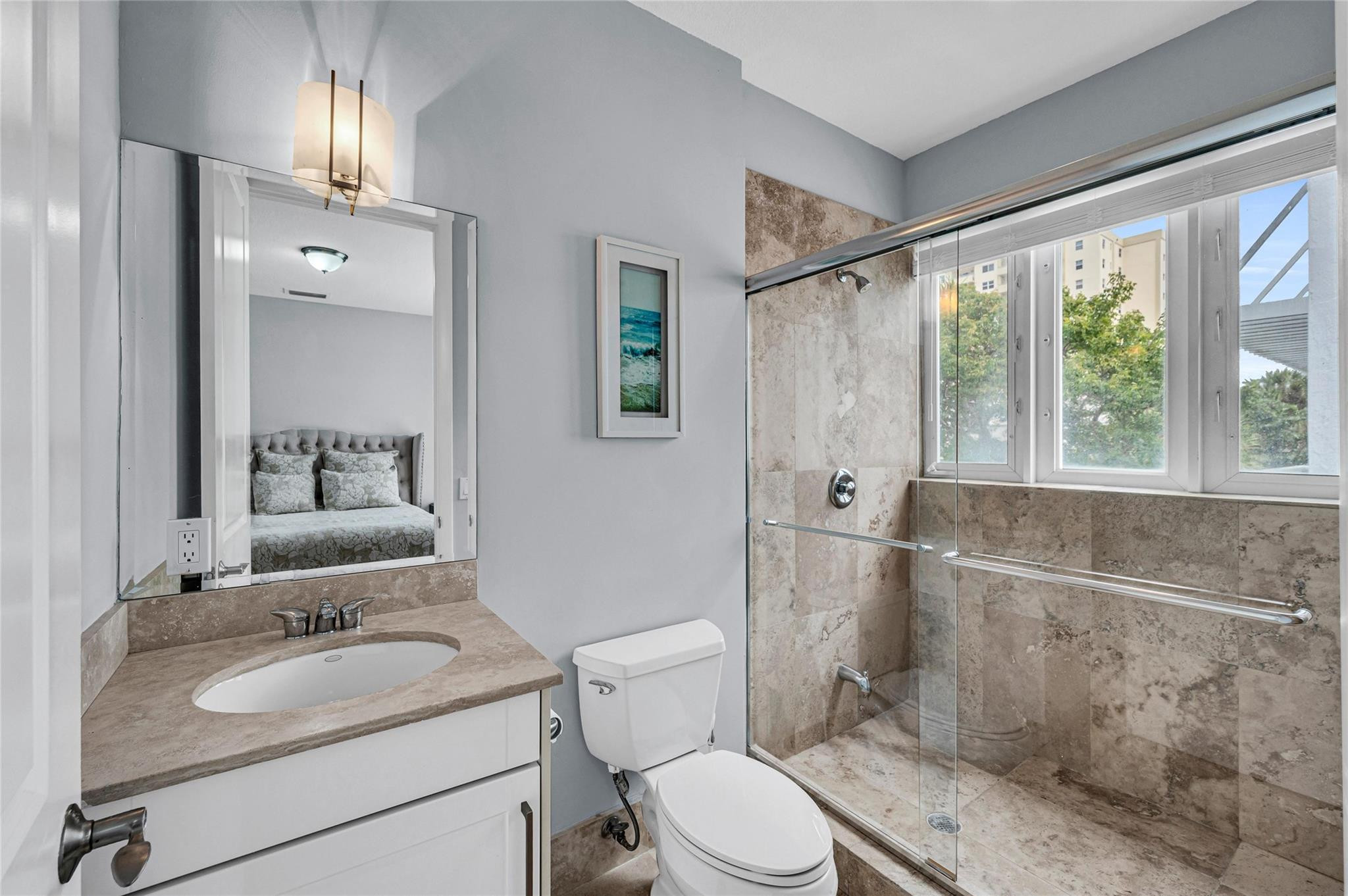 832 N Victoria Park Road 832