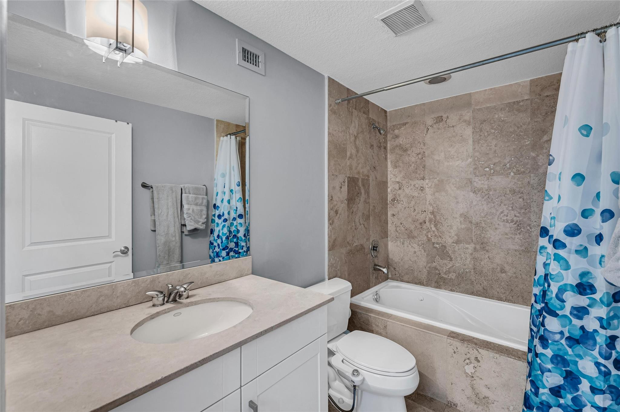 832 N Victoria Park Road 832