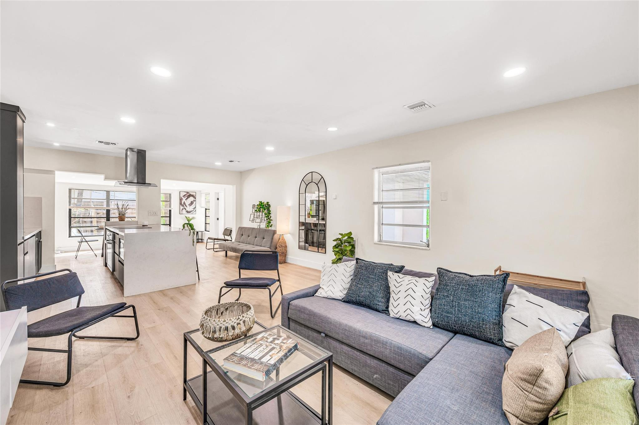 1760 NE 13th Street