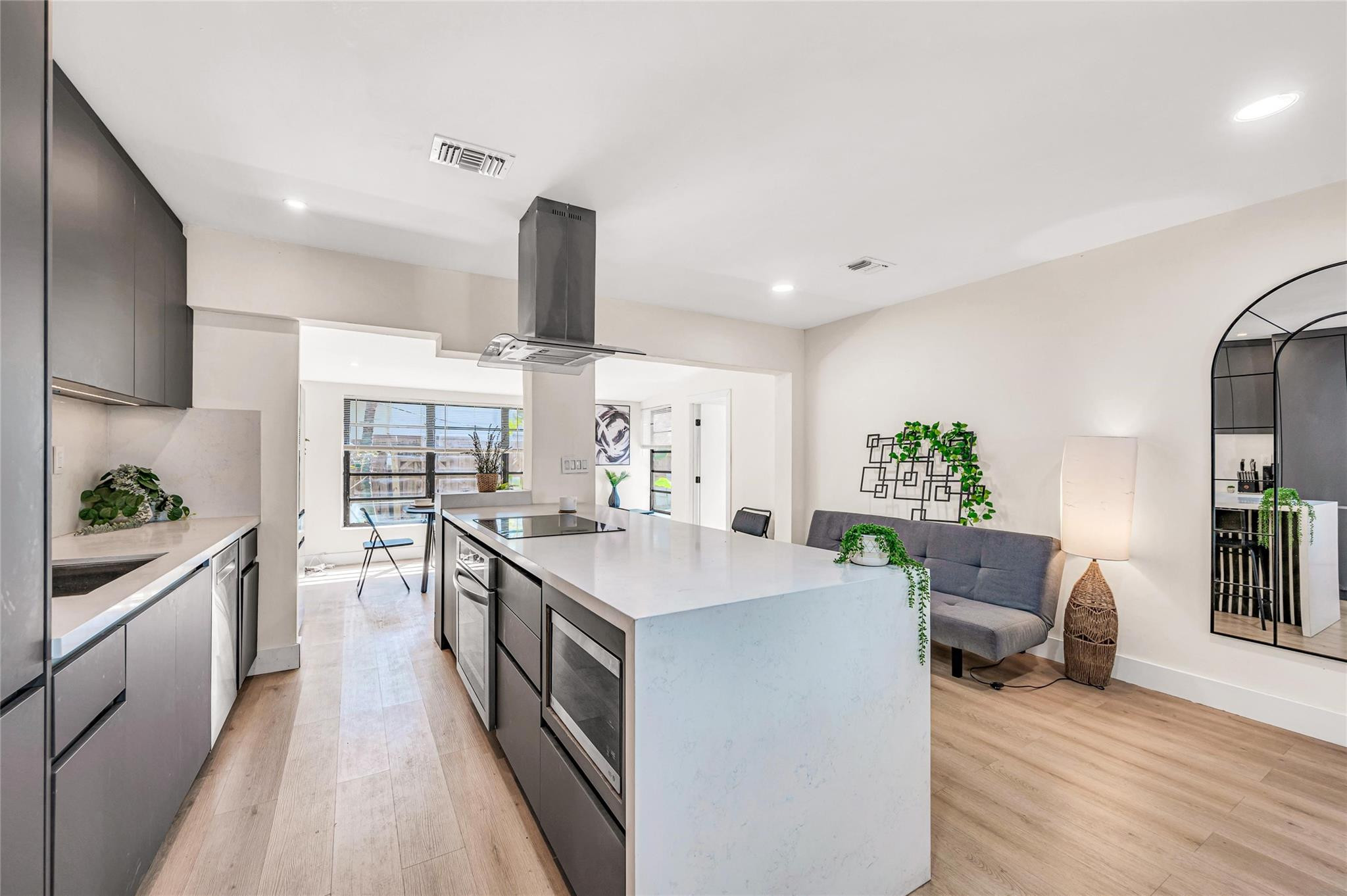 1760 NE 13th Street