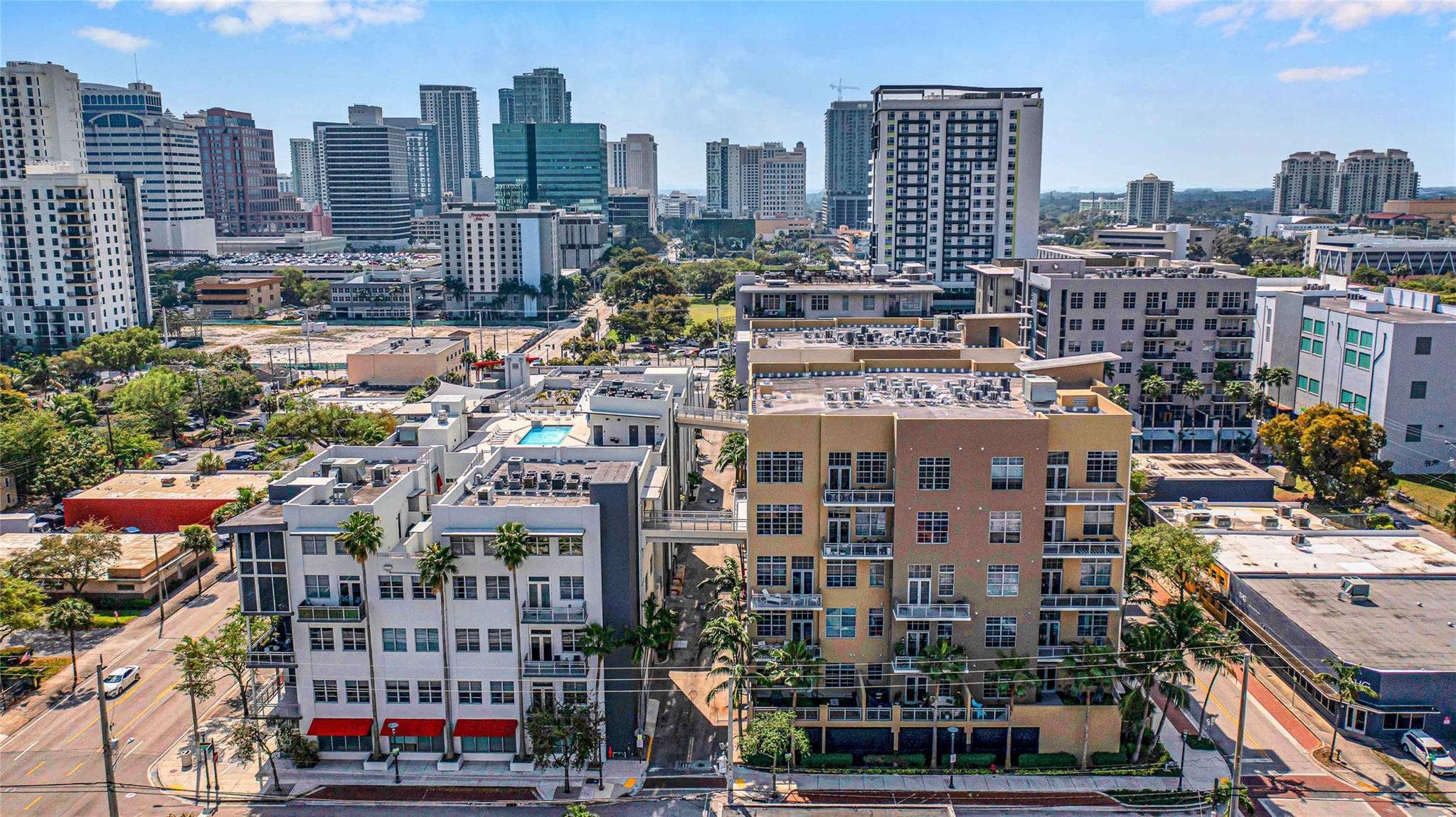 435 N Andrews Avenue 301