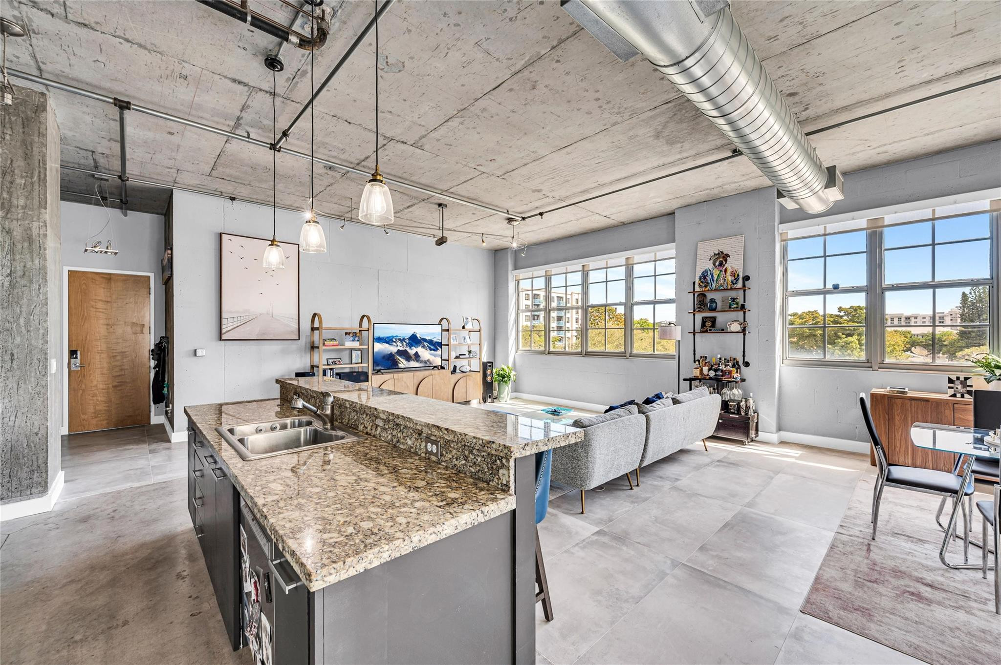 435 N Andrews Avenue 301