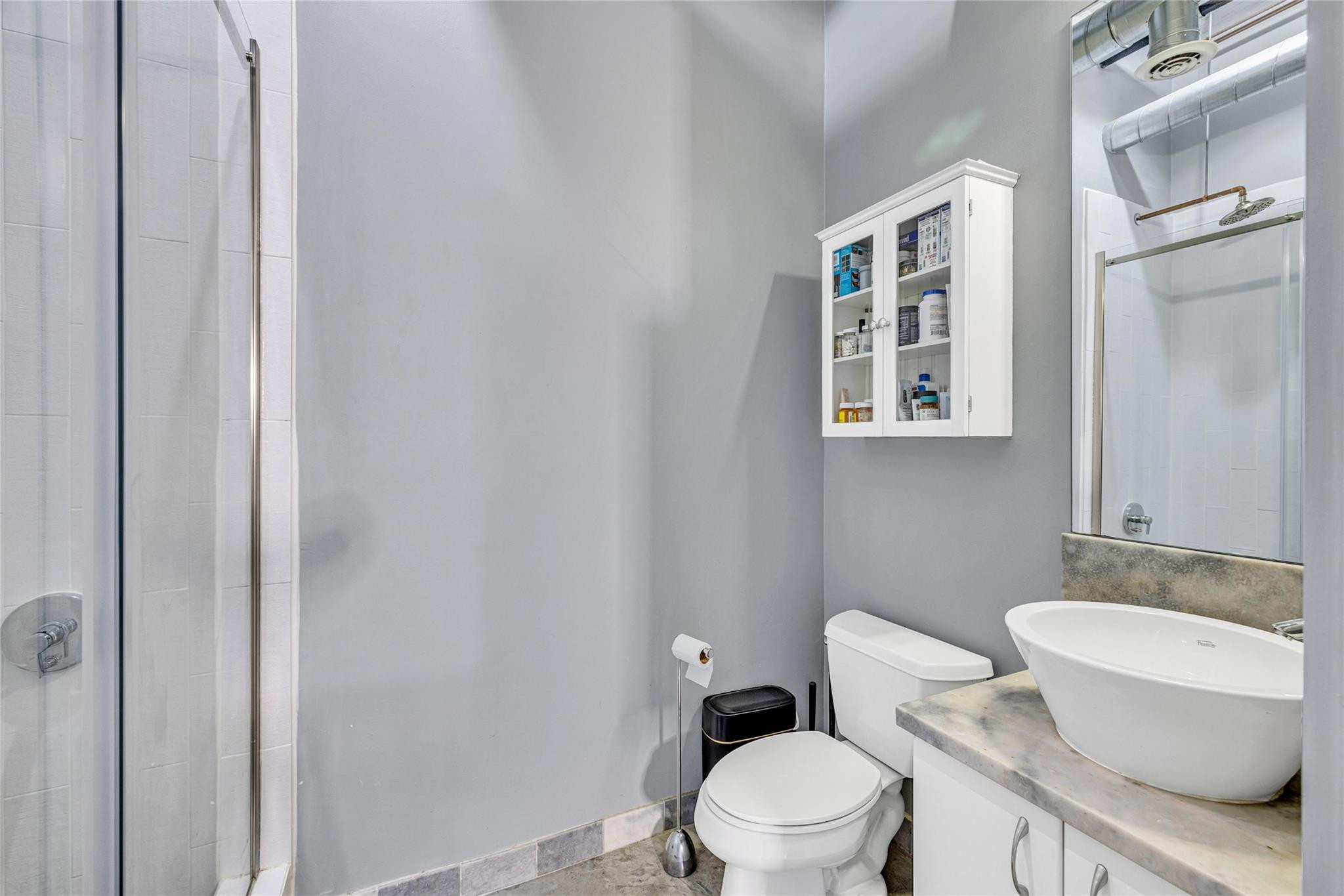 435 N Andrews Avenue 301