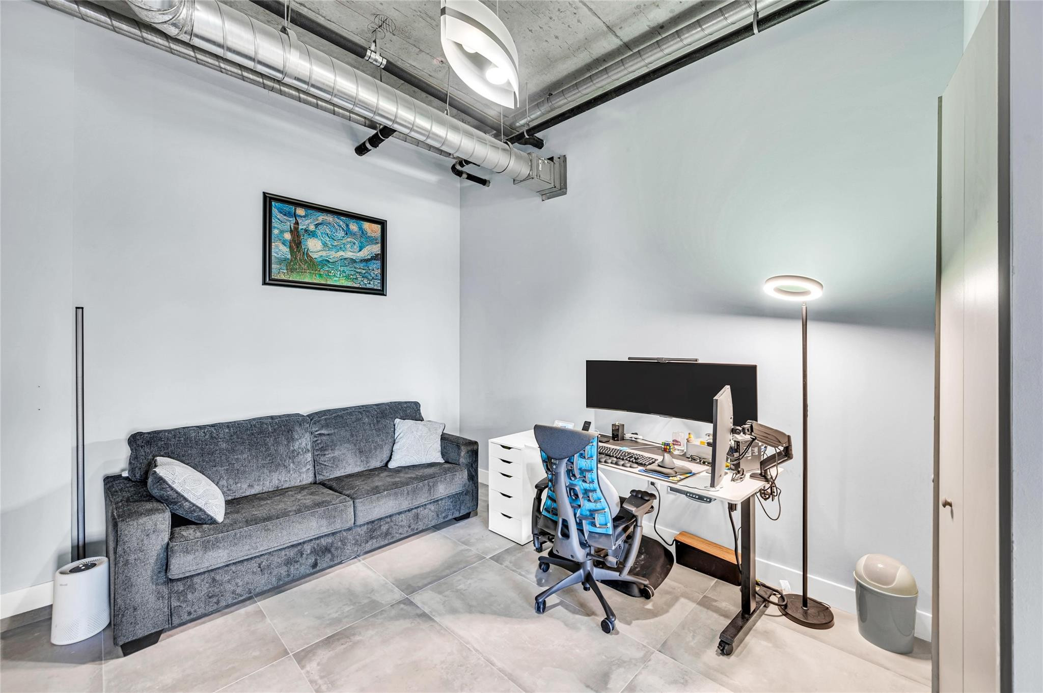 435 N Andrews Avenue 301