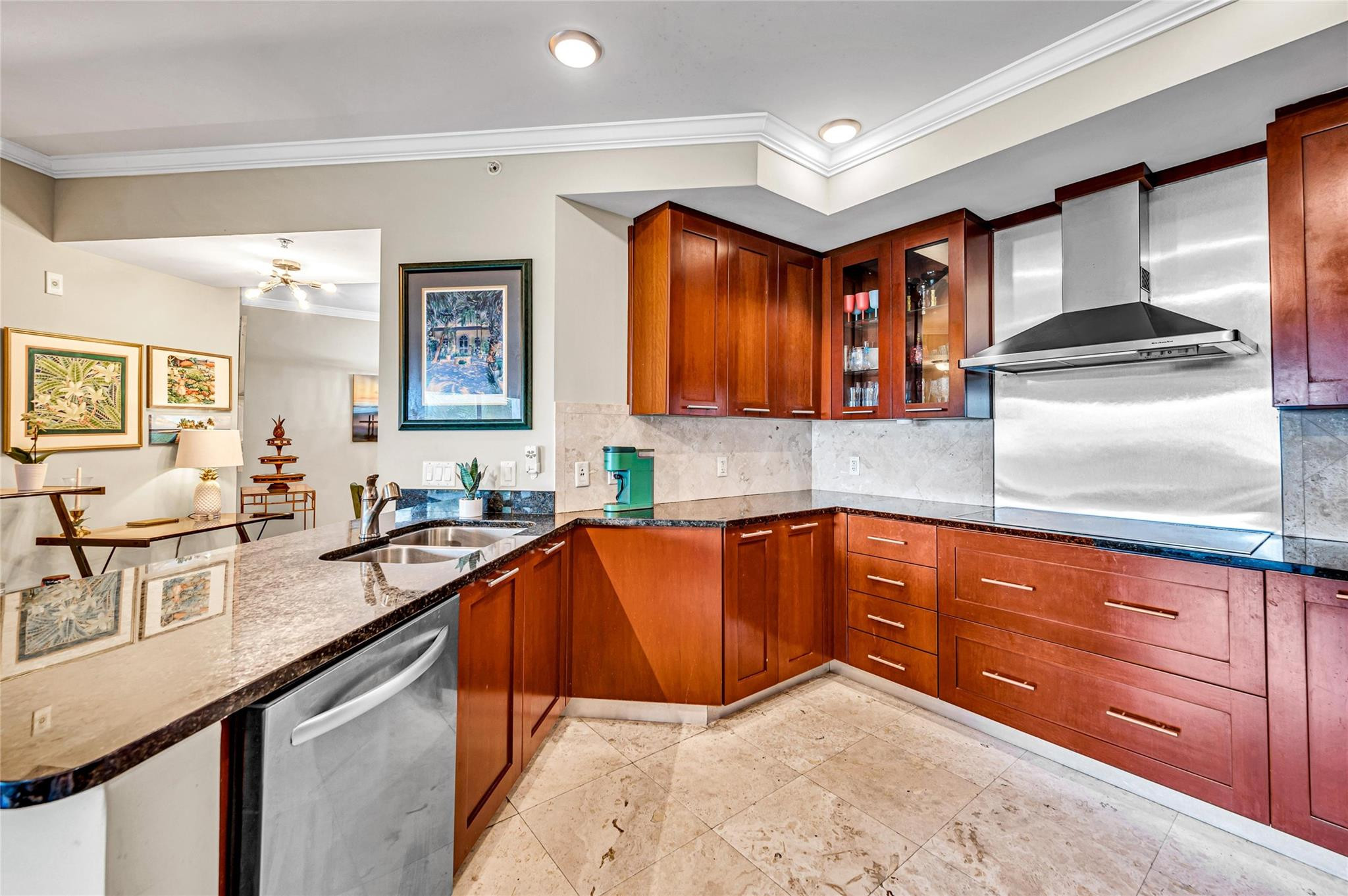 2509 N Ocean Boulevard 576