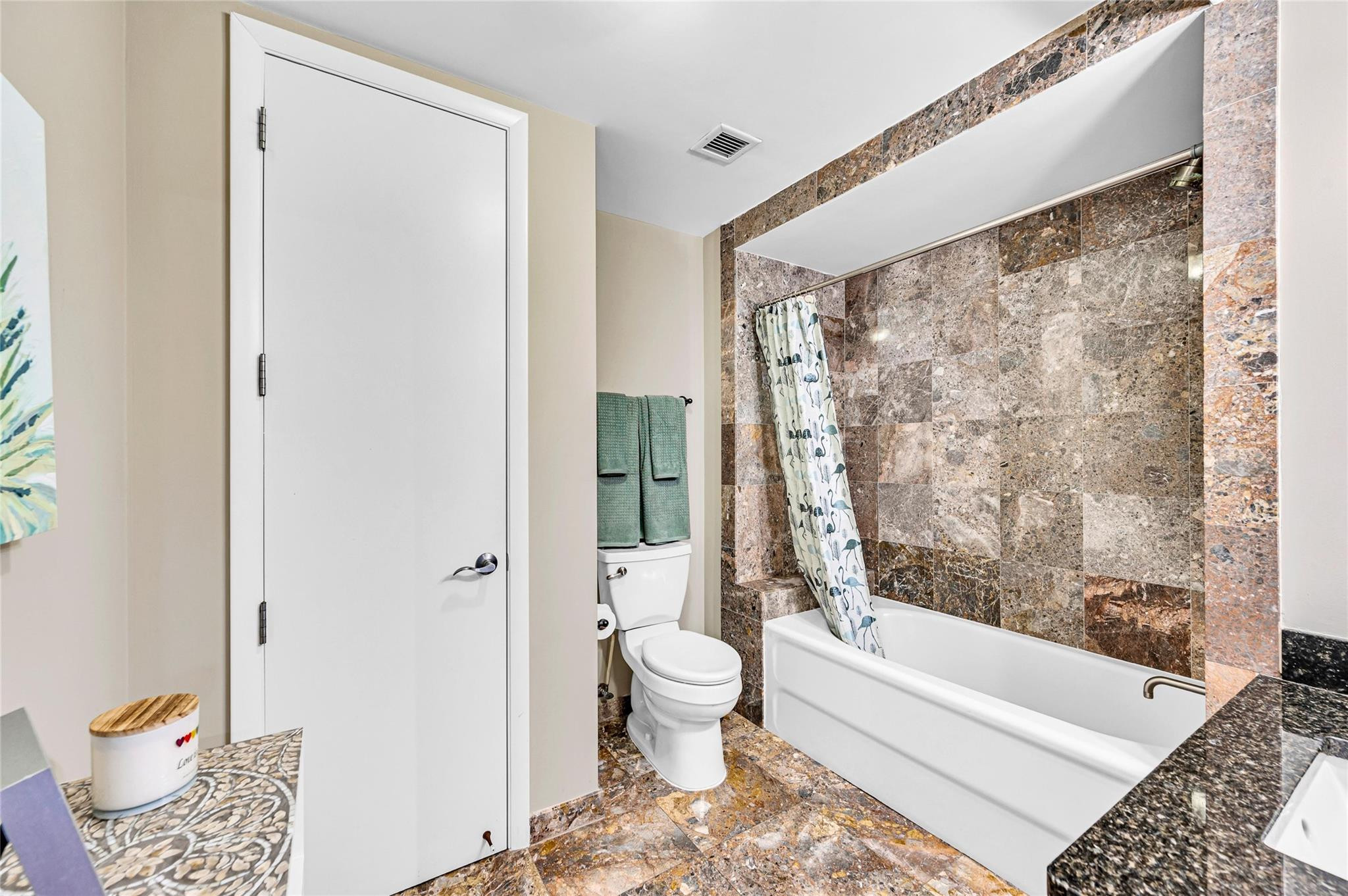 2509 N Ocean Boulevard 576