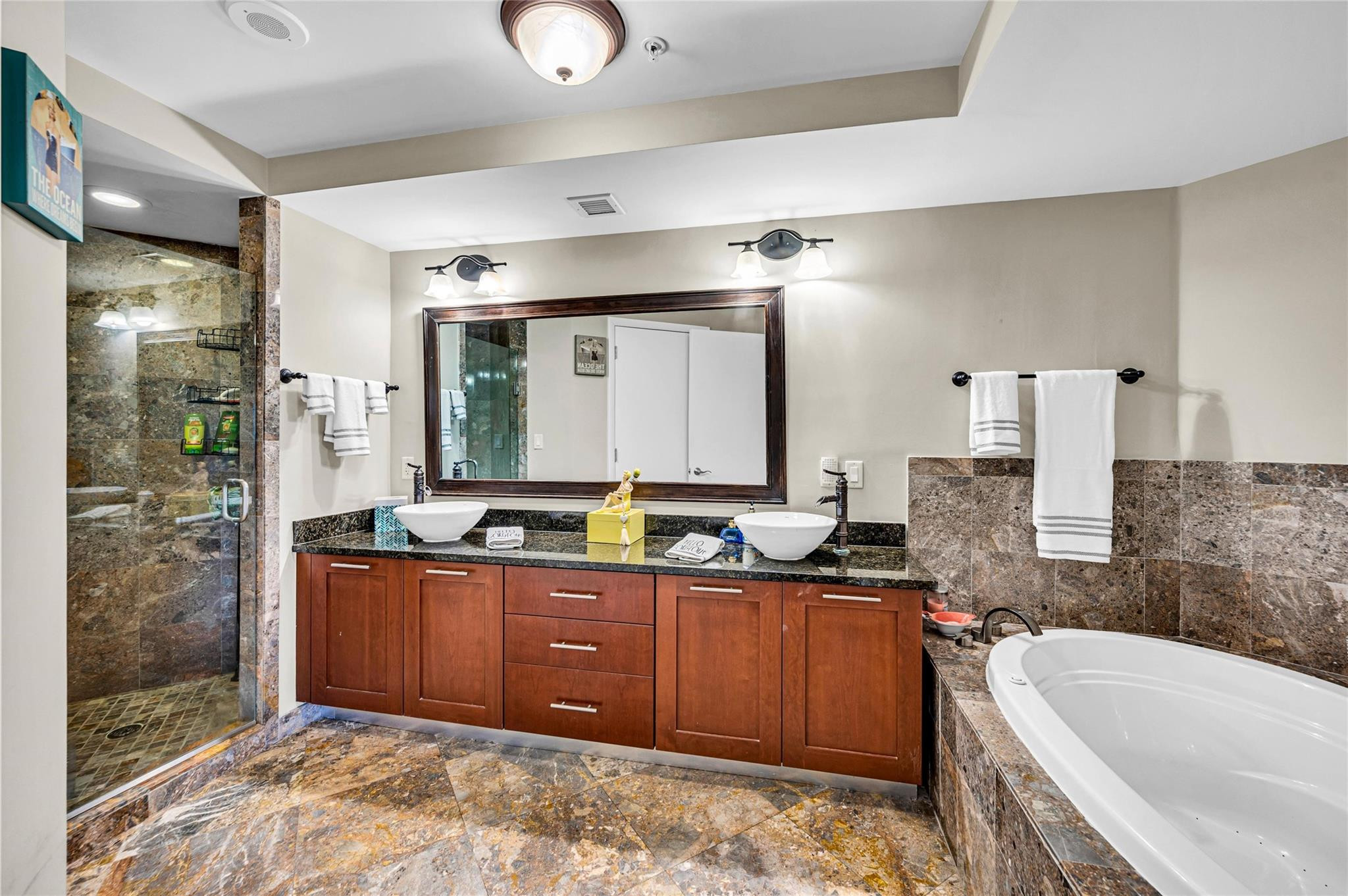 2509 N Ocean Boulevard 576