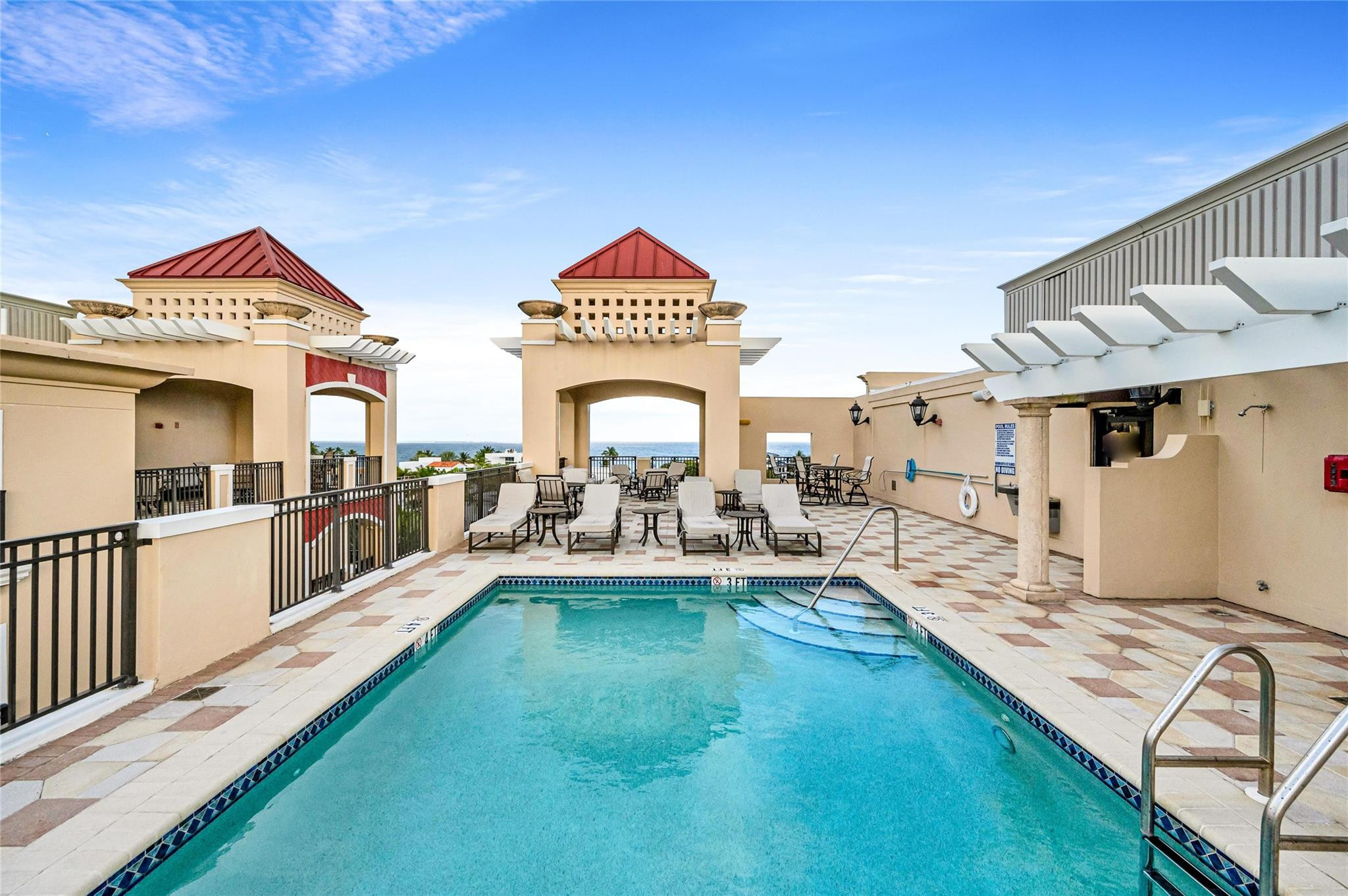 2509 N Ocean Boulevard 576