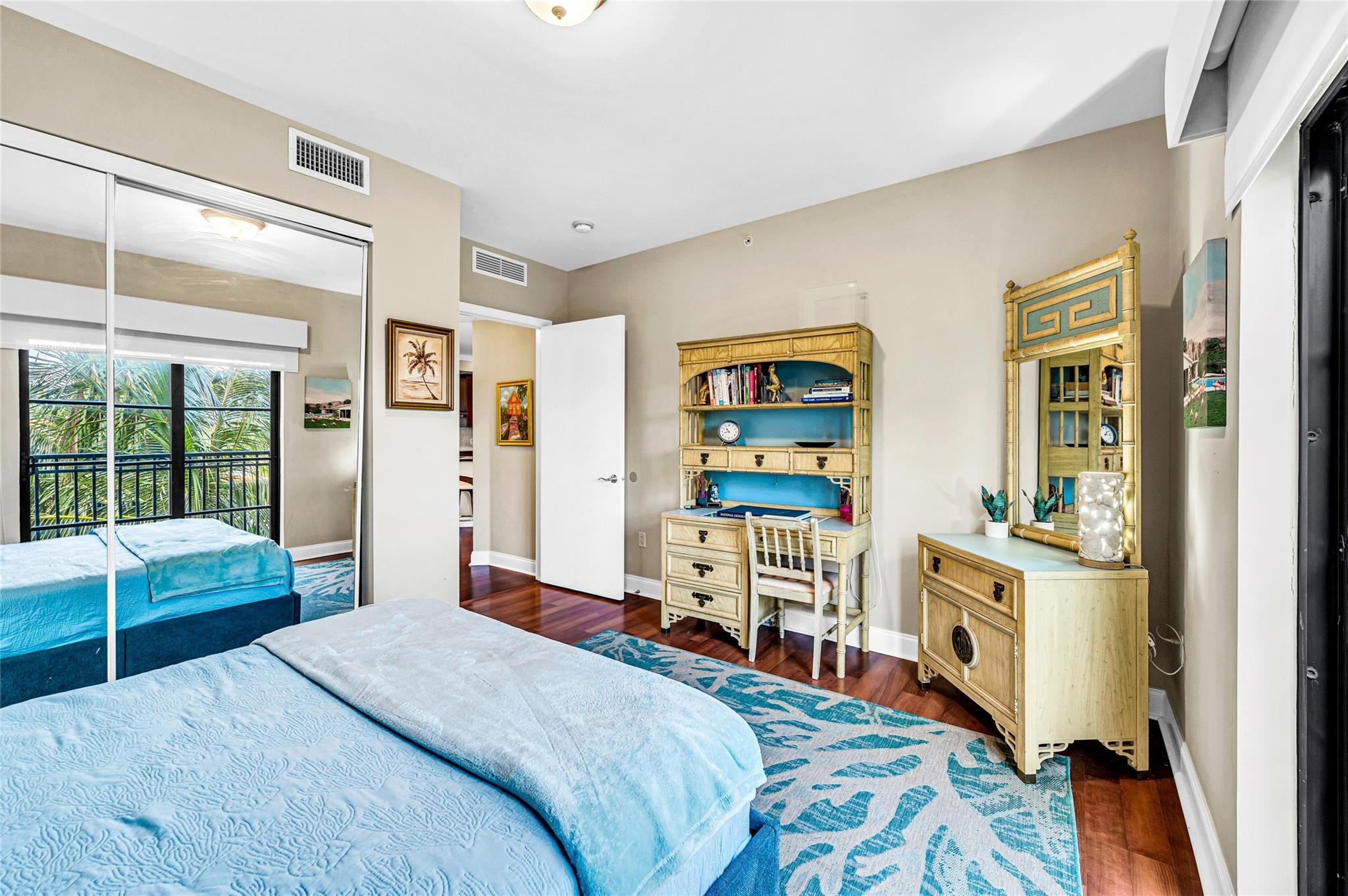 2509 N Ocean Boulevard 576