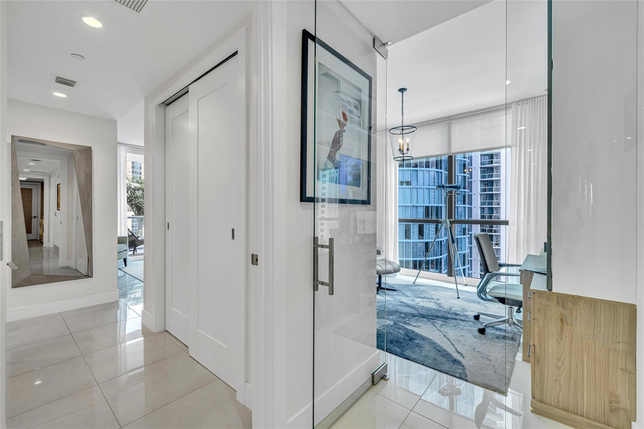 100 E Las Olas Boulevard 1701