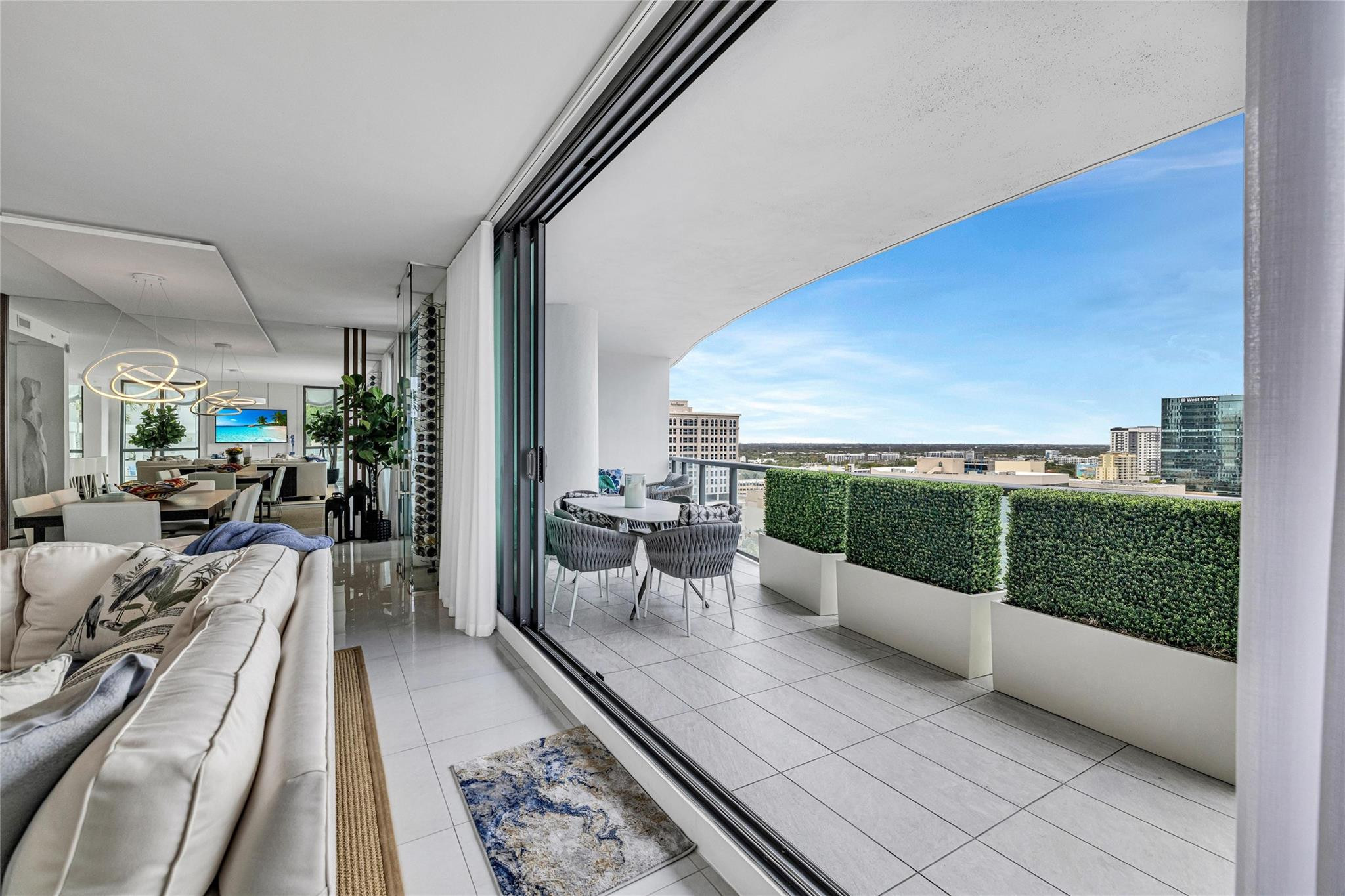 100 E Las Olas Boulevard 1701