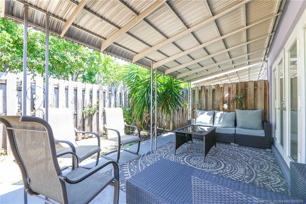 2113-2115 NE 56th Court