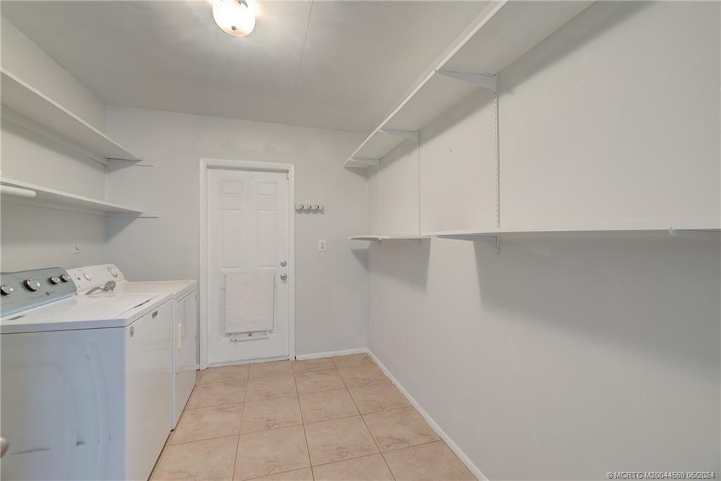 2113-2115 NE 56th Court