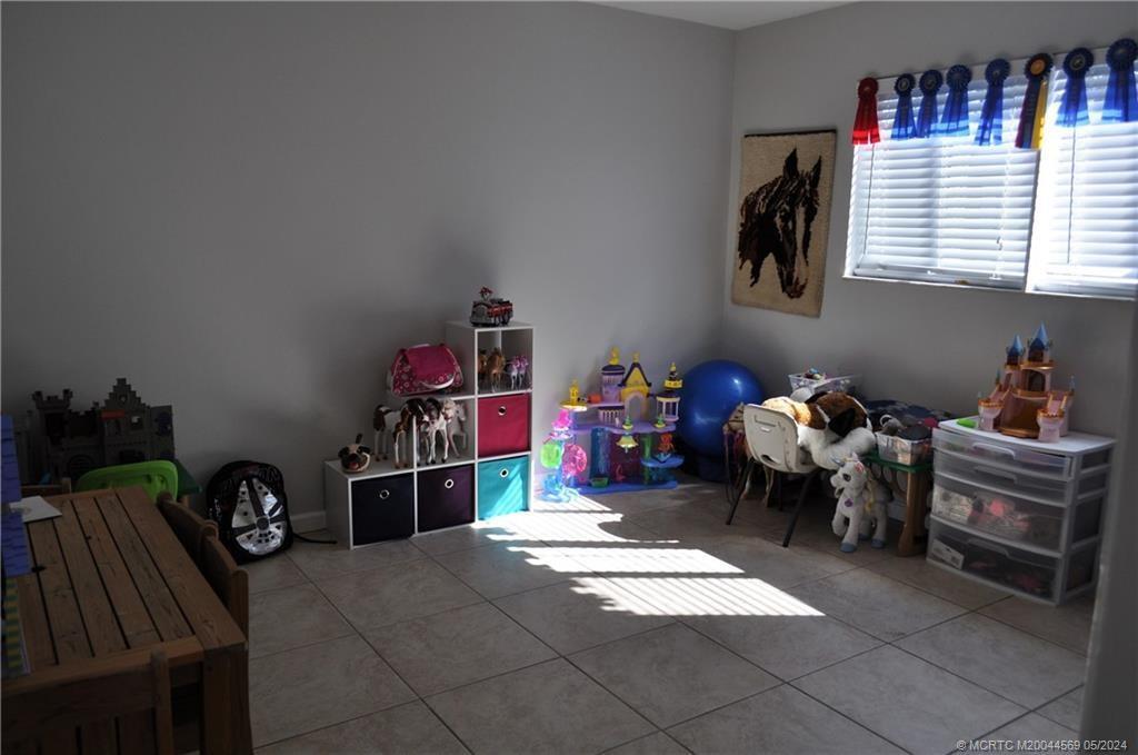 2113-2115 NE 56th Court