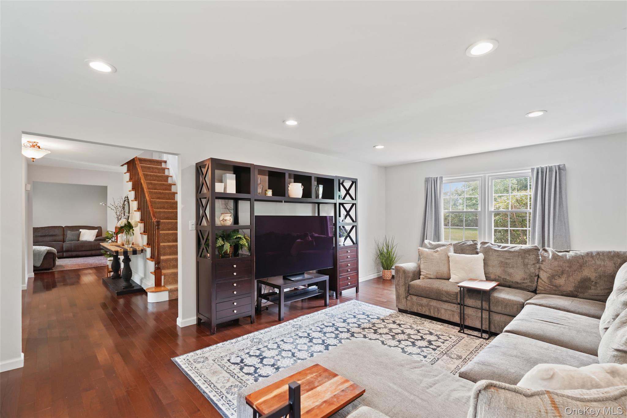 12 Hilltop Drive