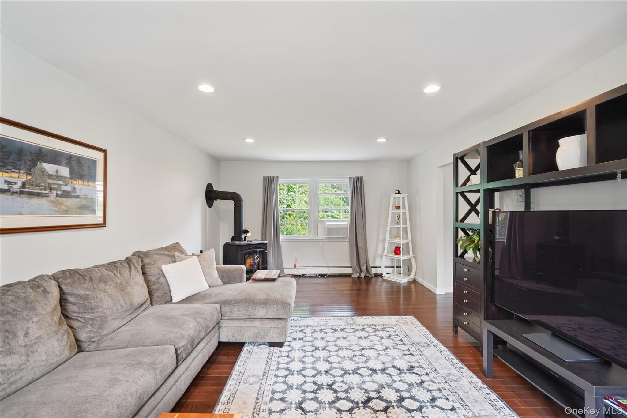 12 Hilltop Drive