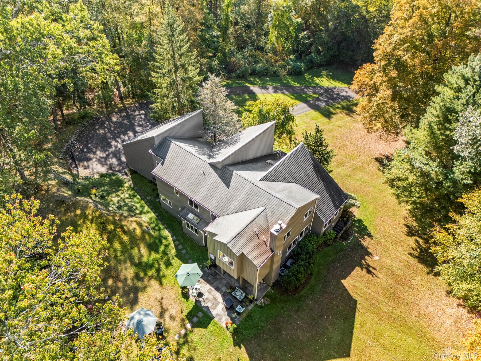 61 Mill River Road