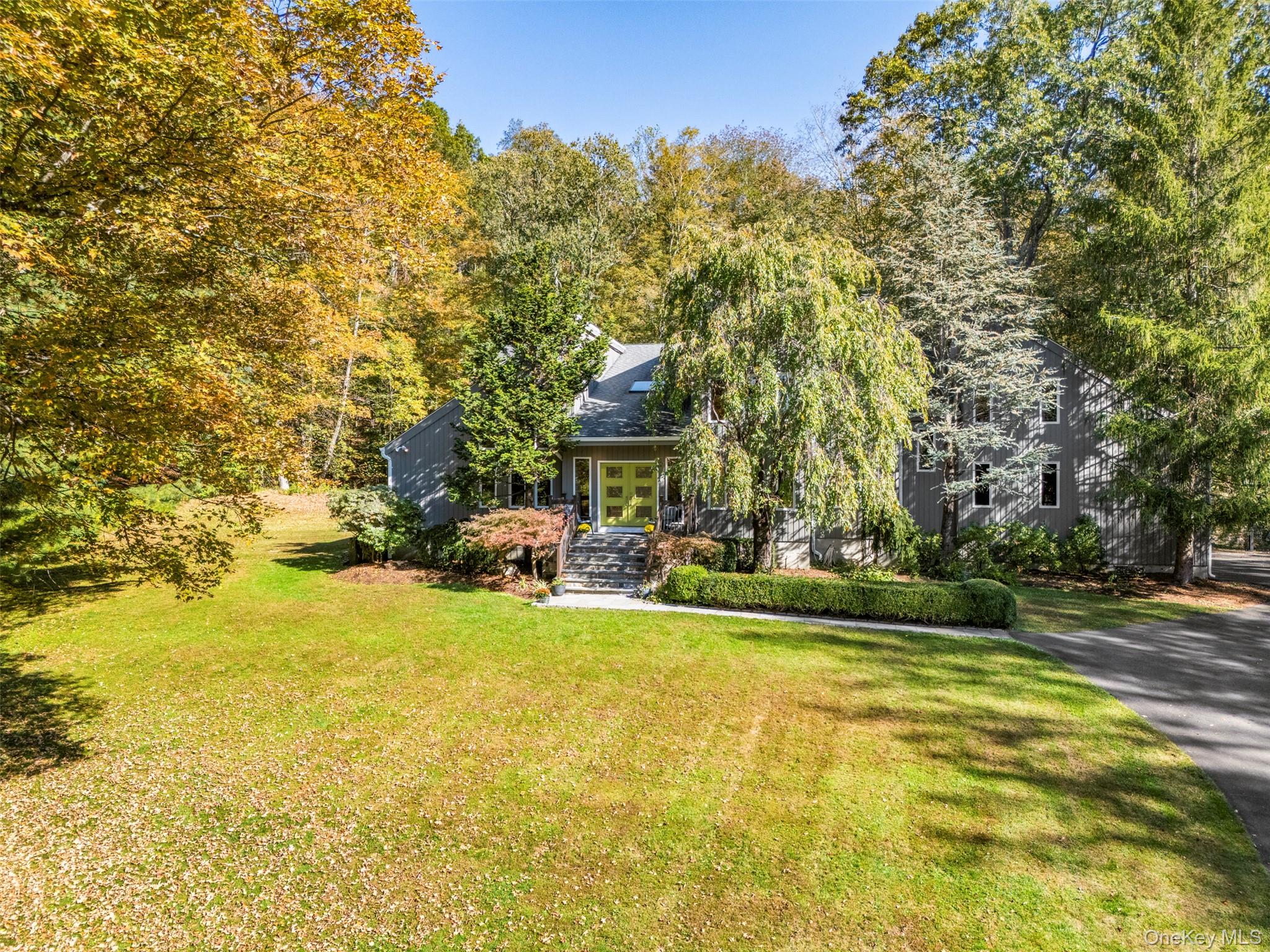 61 Mill River Road