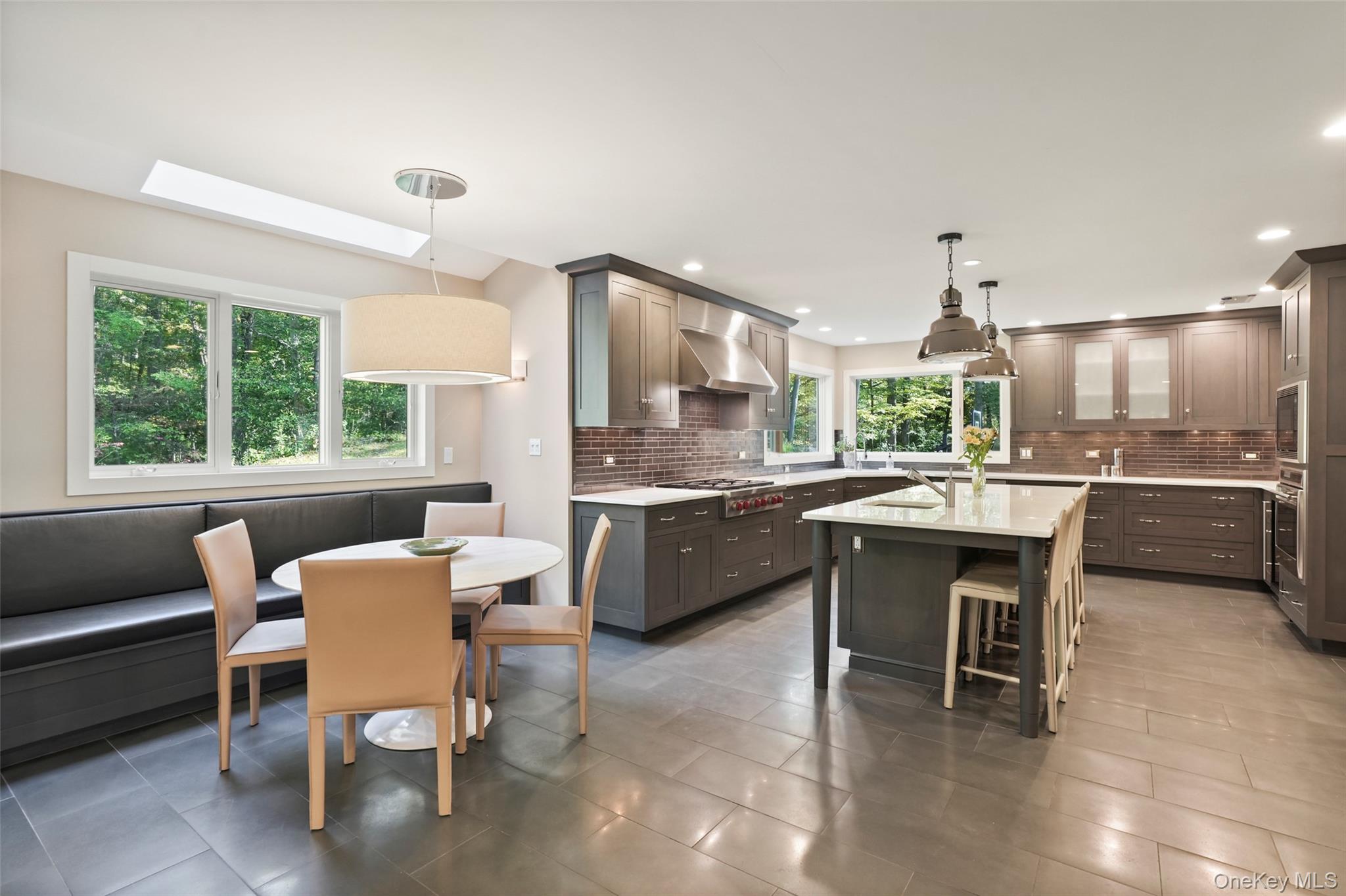 61 Mill River Road