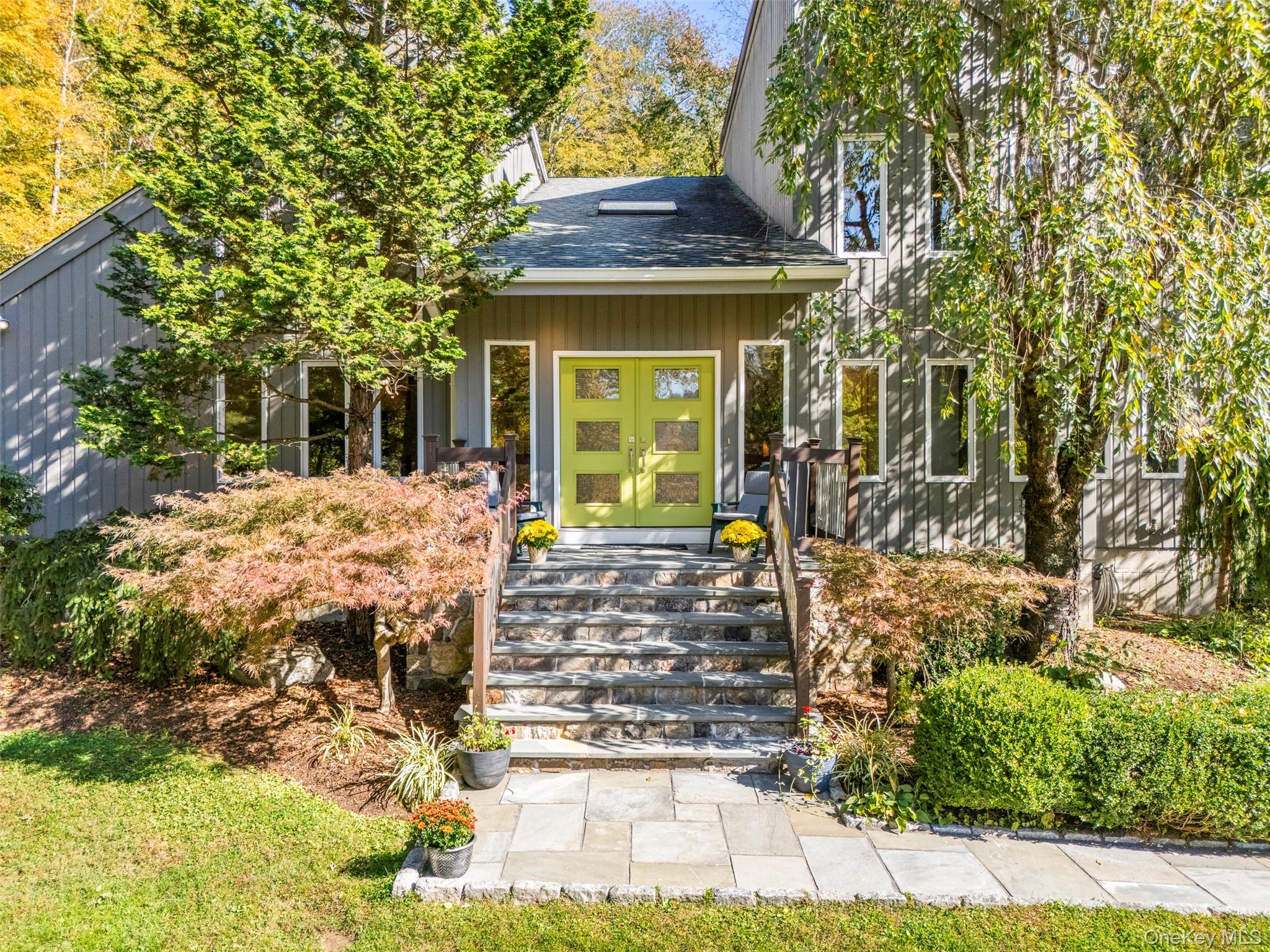 61 Mill River Road