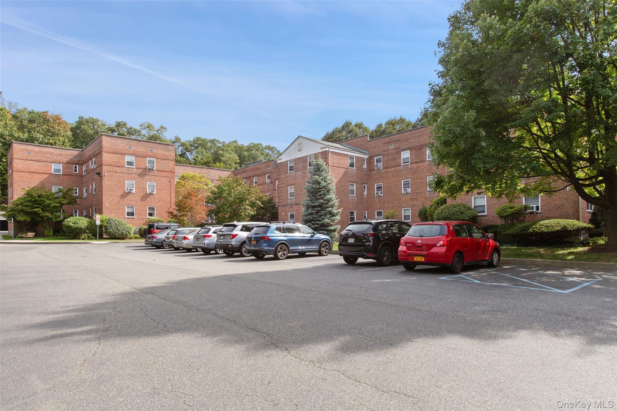 320 S Broadway Unit: R12