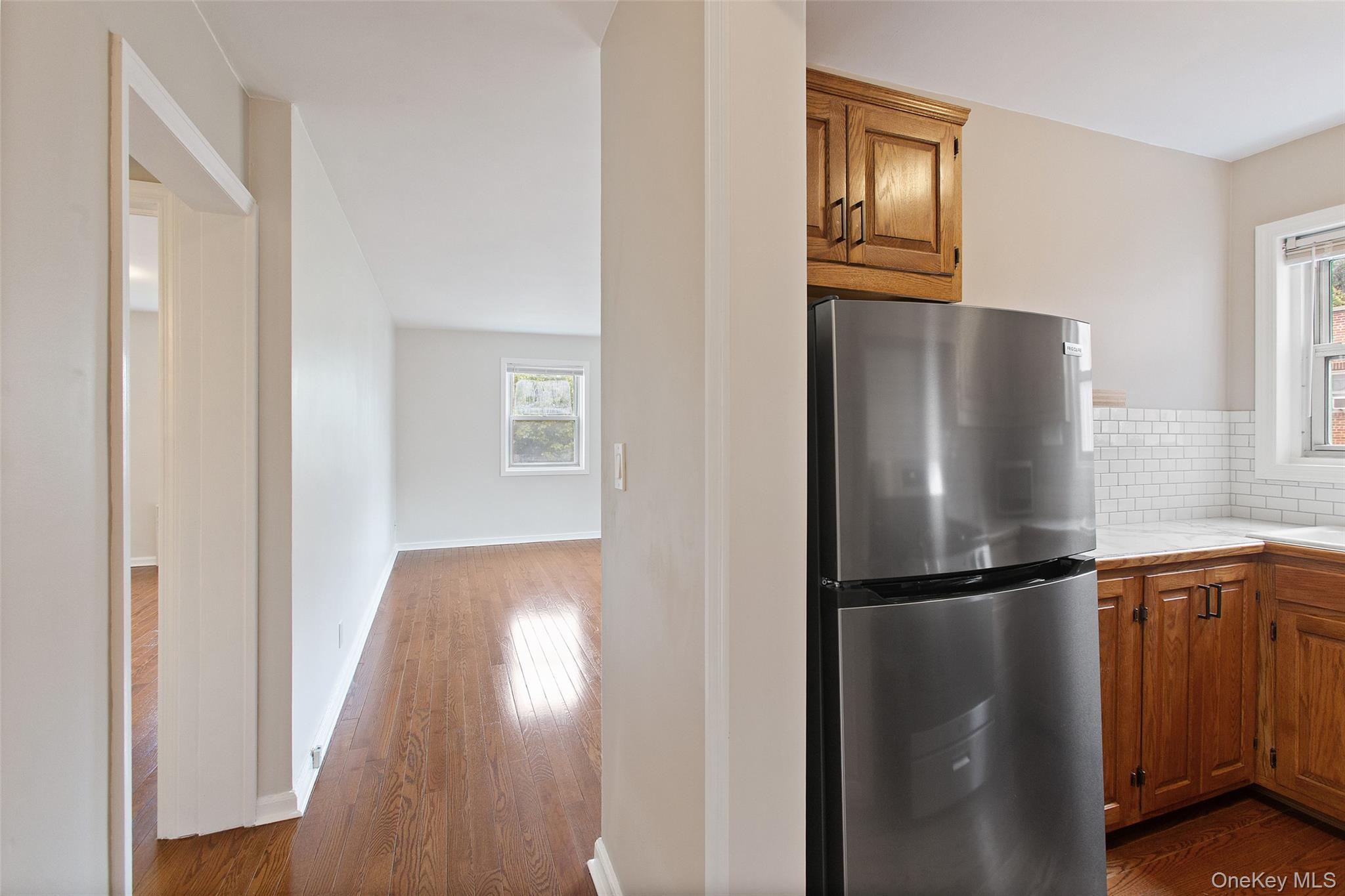 320 S Broadway Unit: R12