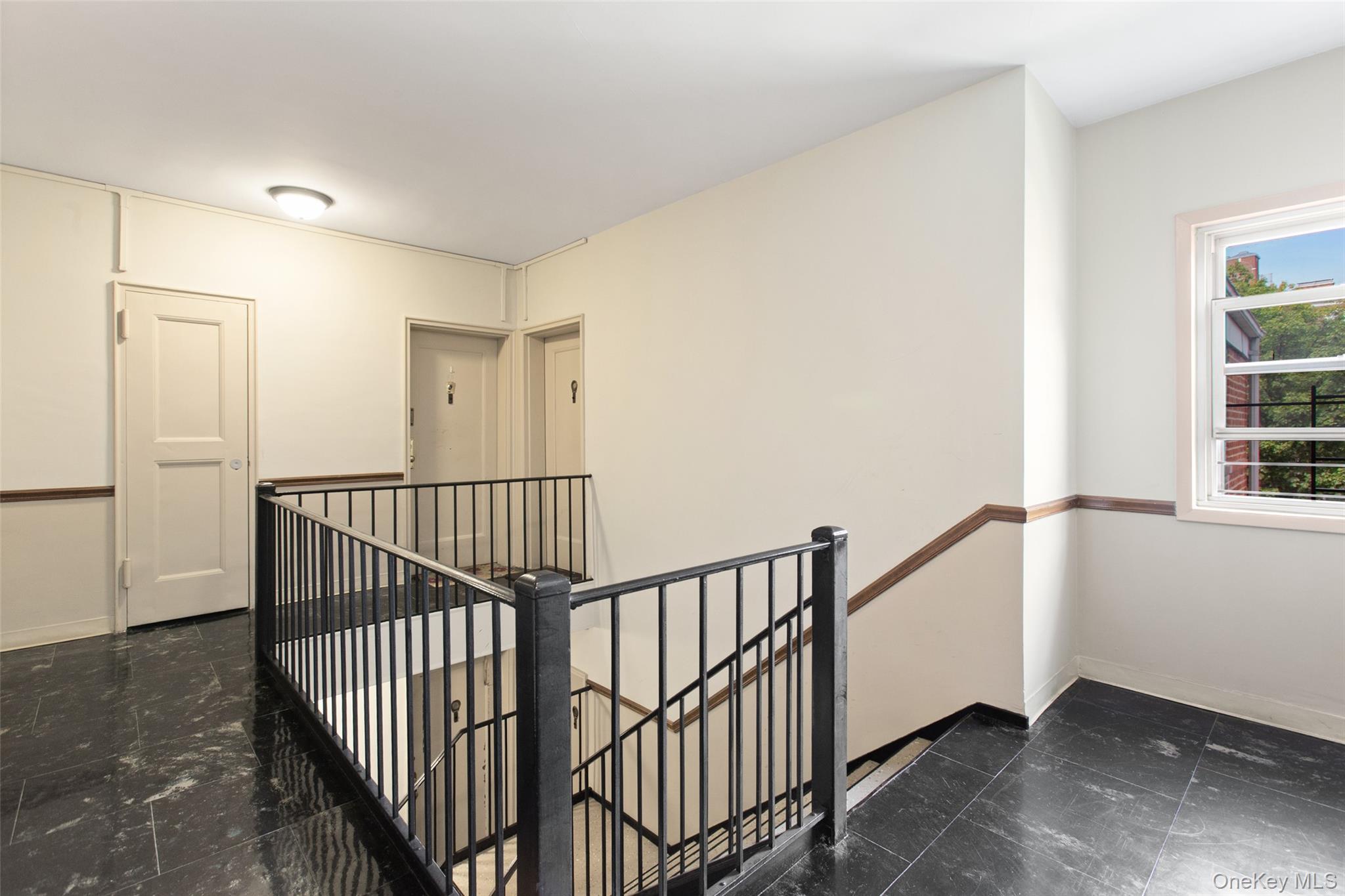 320 S Broadway Unit: R12