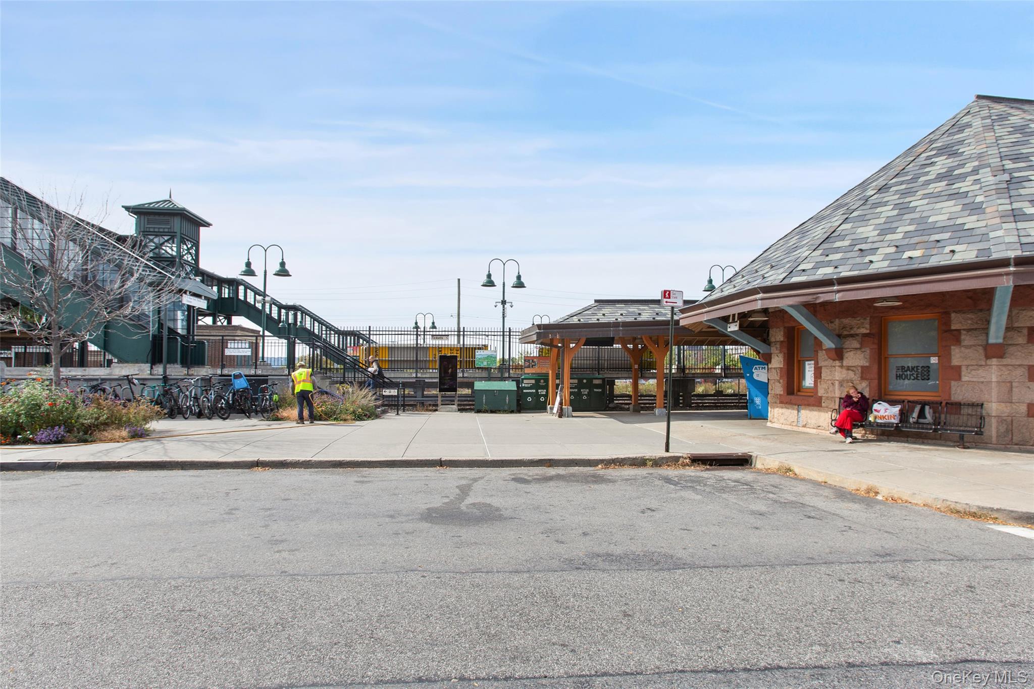 320 S Broadway Unit: R12