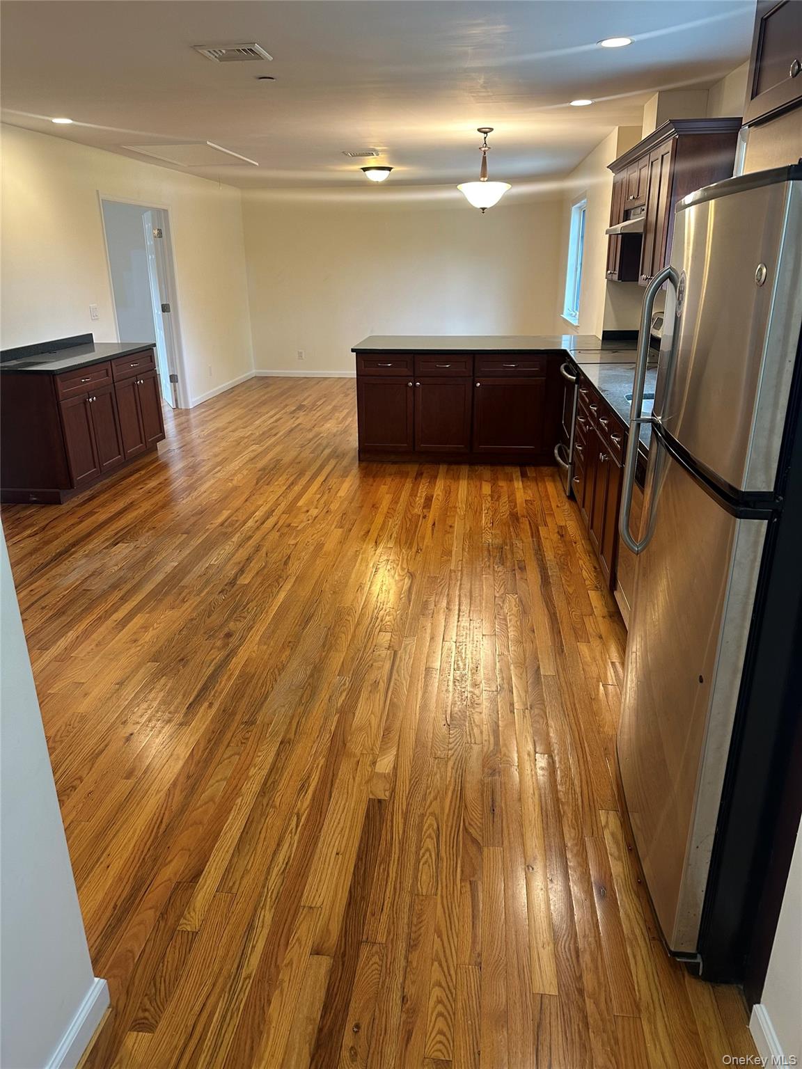 3 Old Tomahawk Street Unit: B