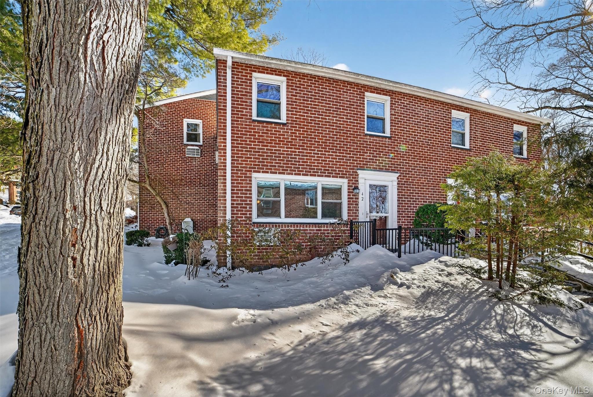 42 Charter Circle Unit: 42