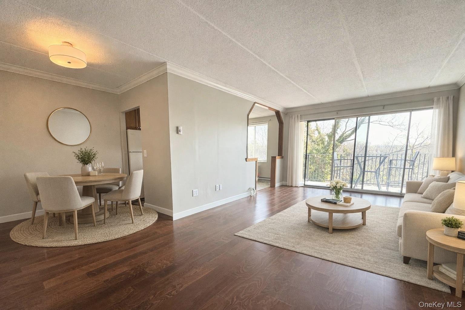 128 Colonial Parkway Unit: 3B