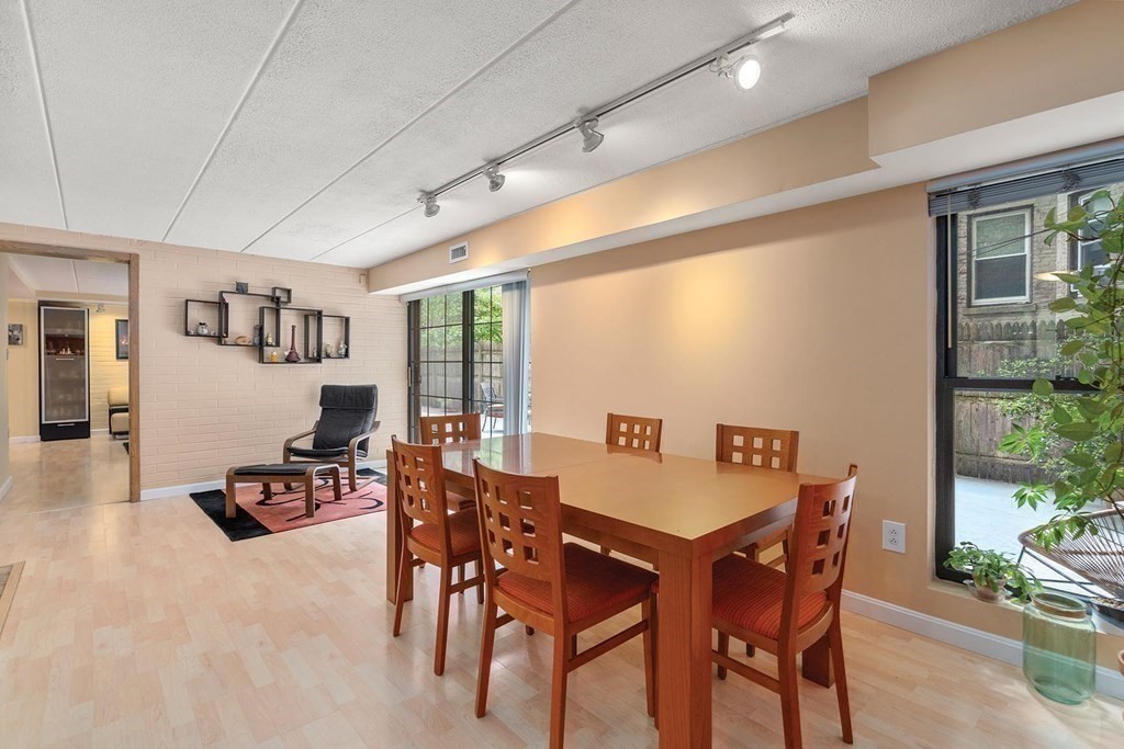 1856 Beacon St Unit: TER