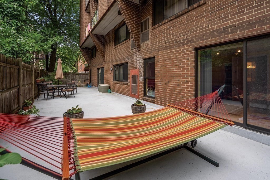 1856 Beacon St Unit: TER