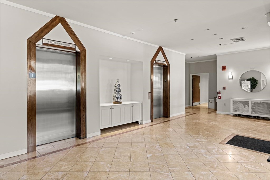 1265 Beacon St # 1001