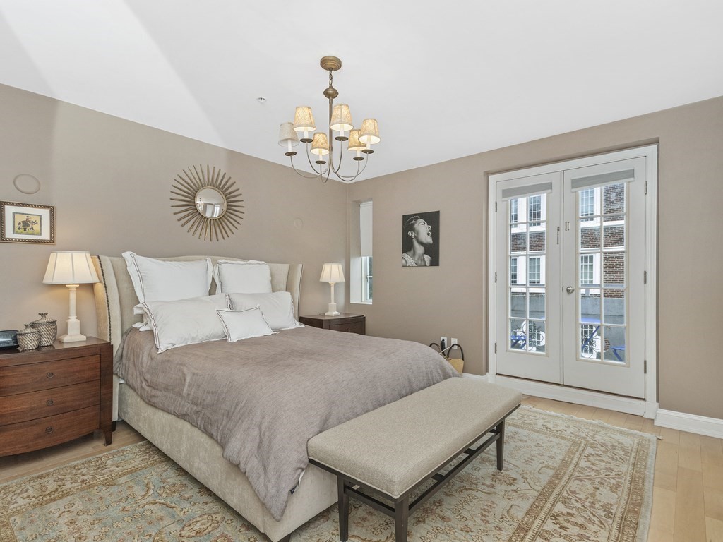 20 Chapel St # C1005