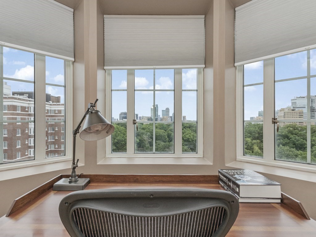 20 Chapel St # C1005